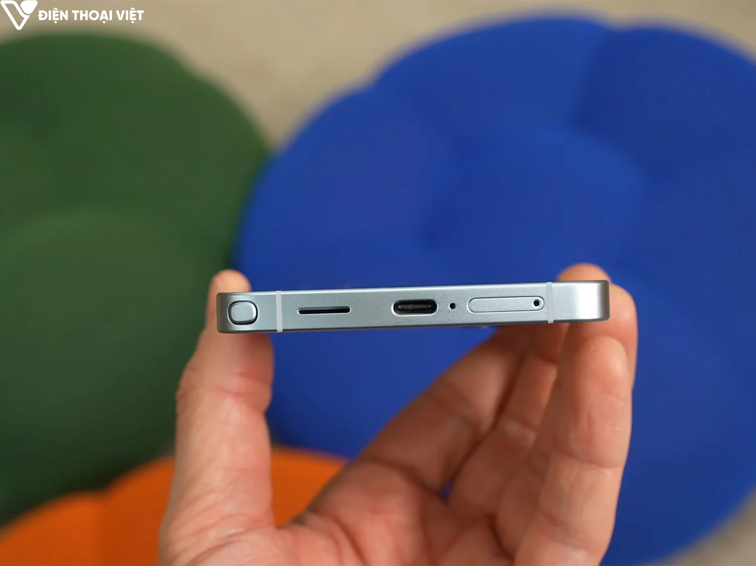 tren-tay-samsung-s26-ultra-canh-duoi