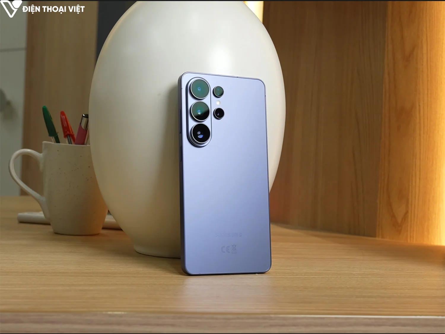 tren-tay-samsung-s26-ultra-mat-lung