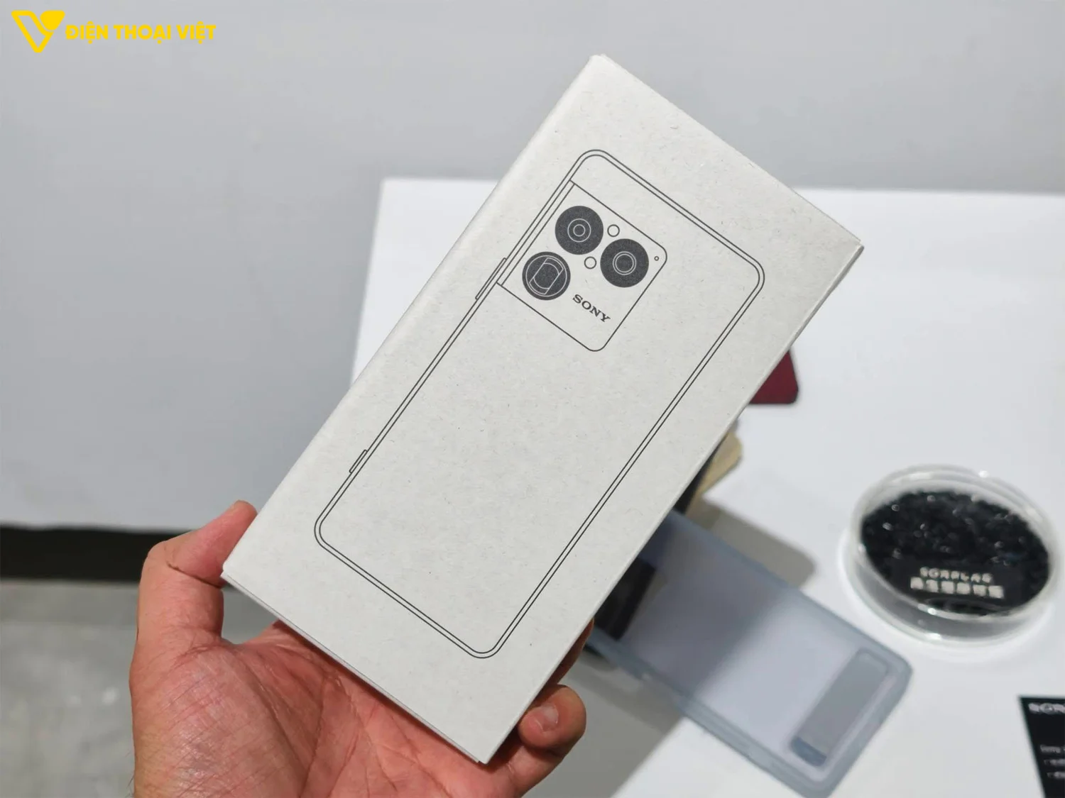 Hộp đựng Sony Xperia 1 VIII