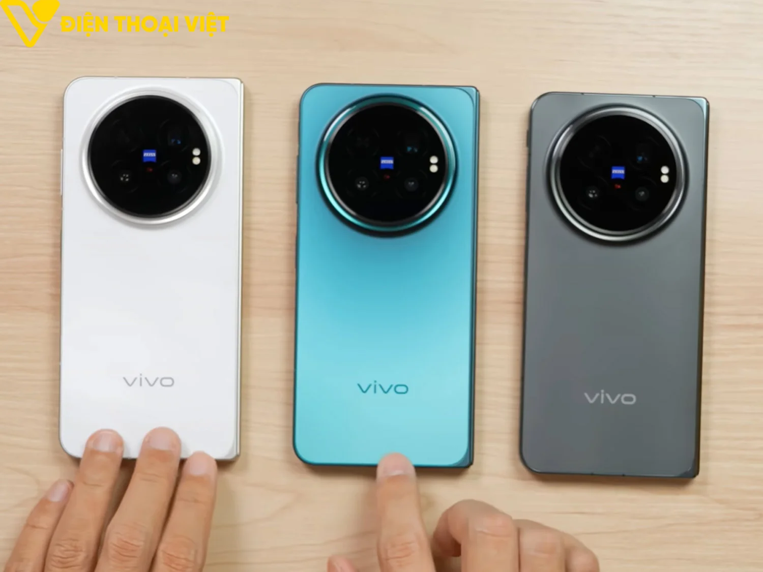 Vivo X Fold 6 có 3 màu Xám, Trắng, Xanh lam
