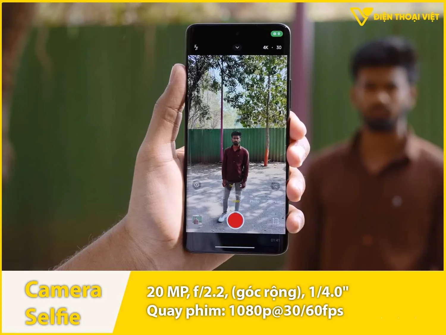 Camera selfie 20MP & Quay phim 1080p