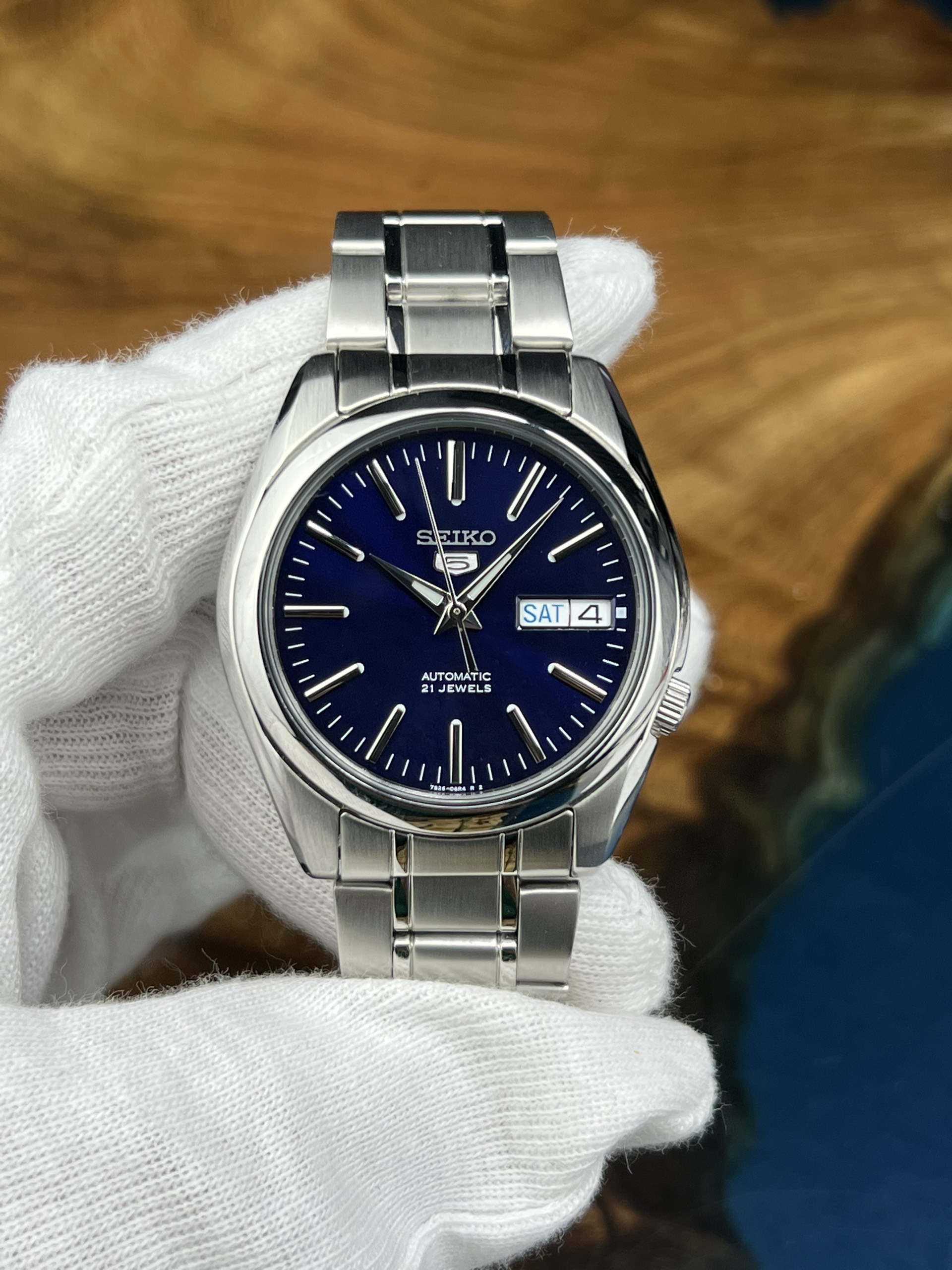 11-3e68a62b-1173-403d-8f42-c83408de7786