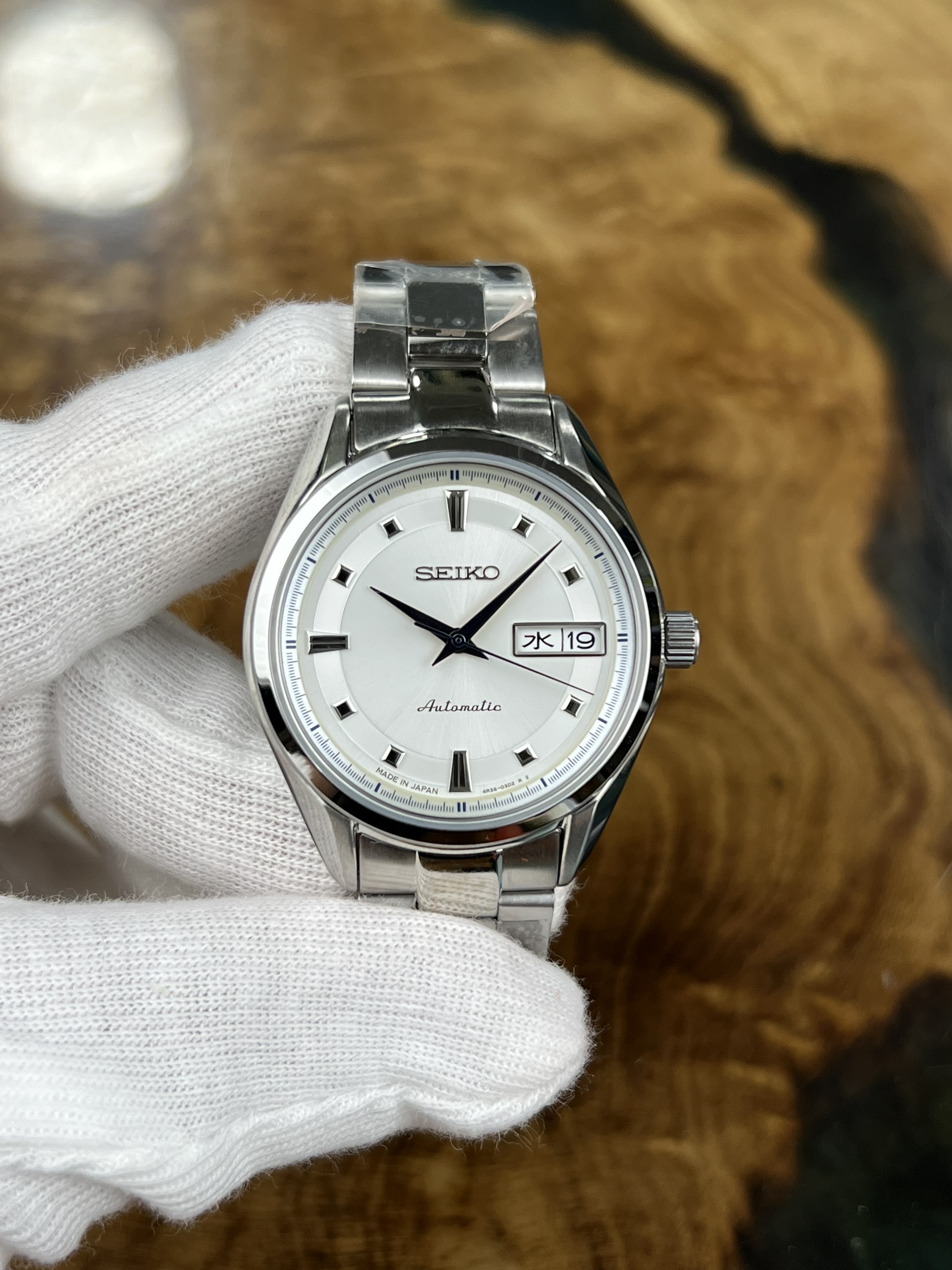 11-3eab3bac-7e20-4708-986a-a06df1b716d7