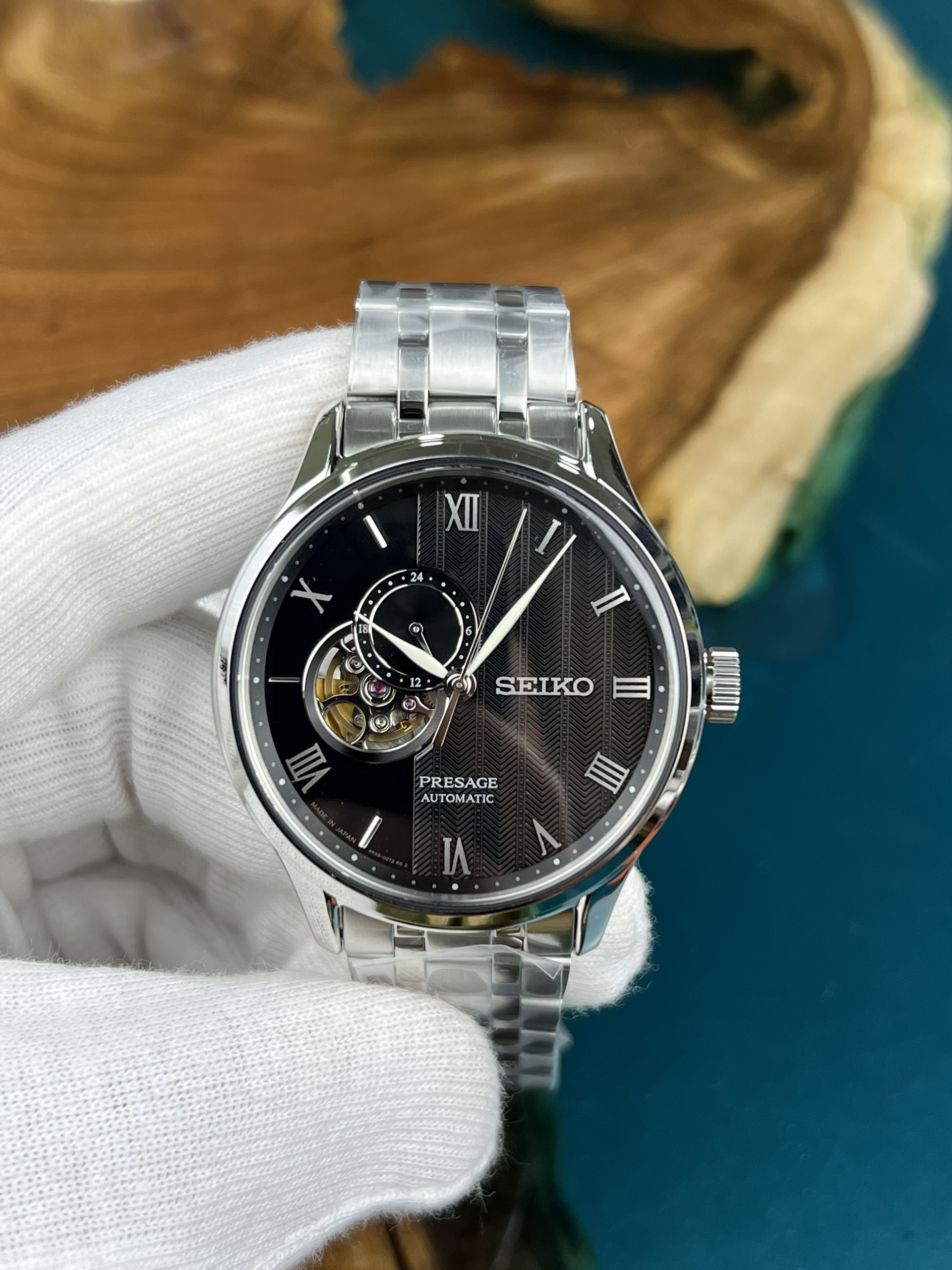 11-7aac1c91-a048-4a2f-bb04-2b8b2b68cf82