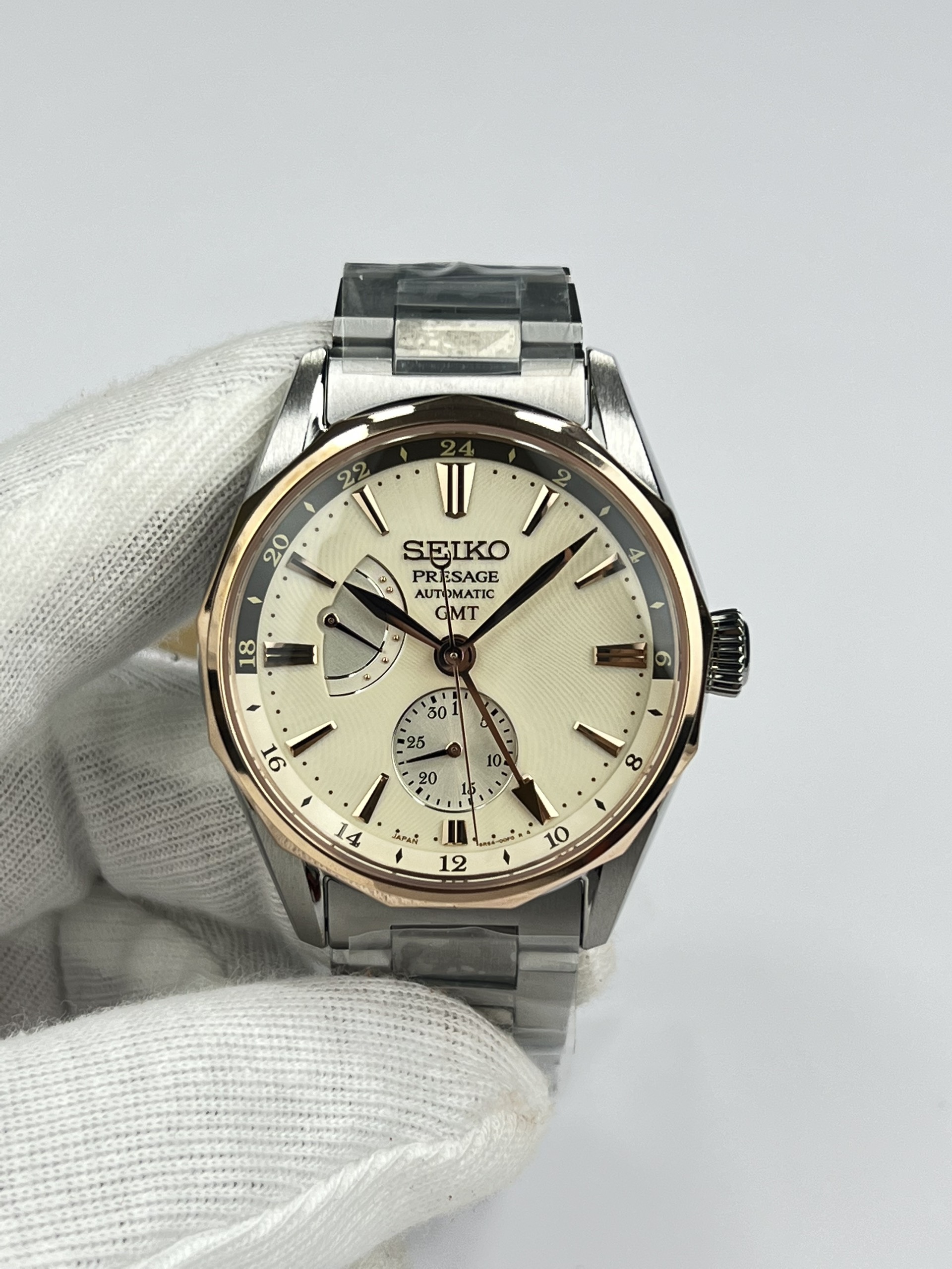 11-8ddb9ca9-8abe-4a3f-b47f-d47e88b8ded8-2136886c-0a73-46ca-8e8e-dbb3b535aa70-2c125b23-102e-4b53-9b69-4cb2477252eb