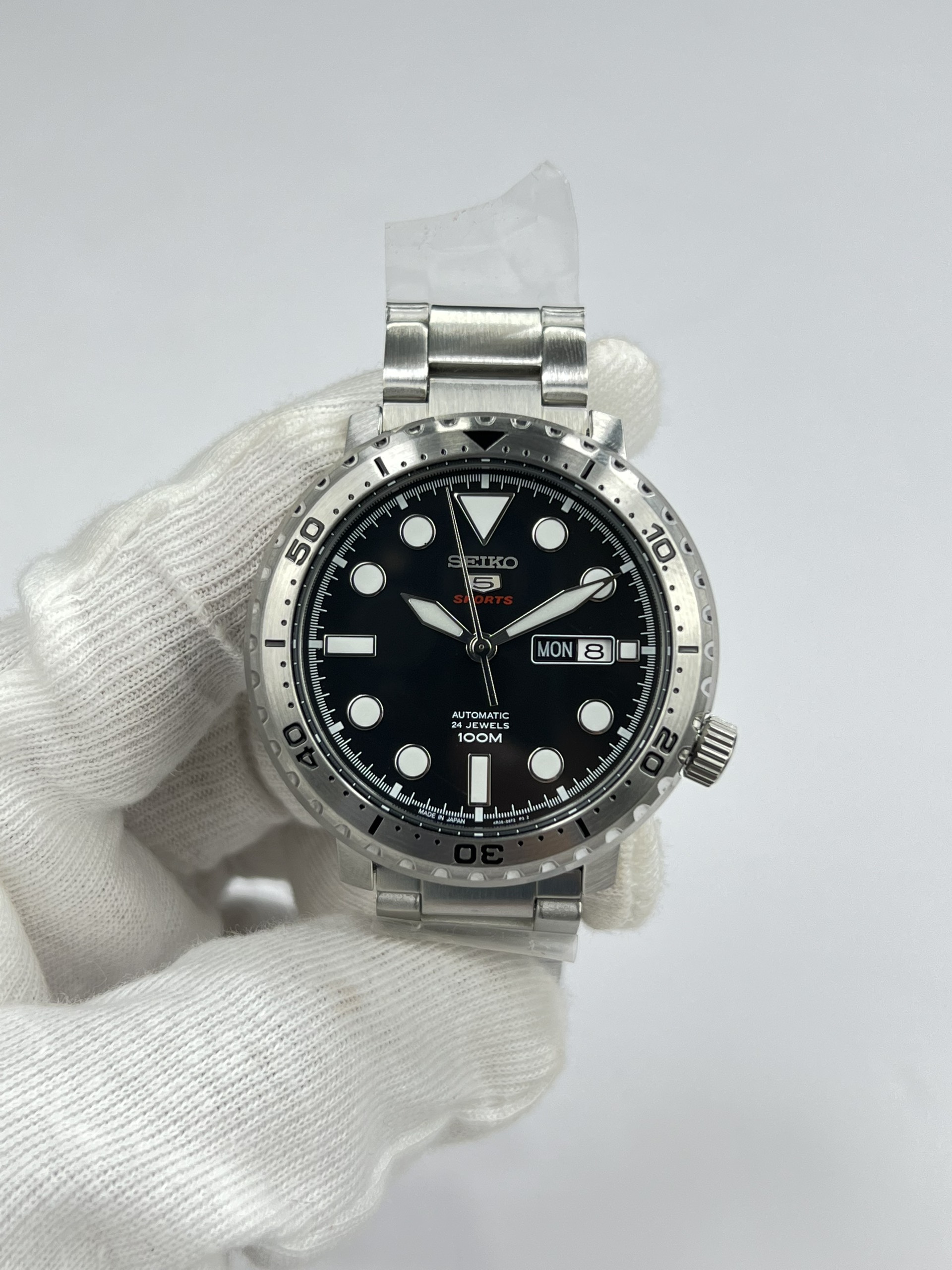 11-8f017372-ef1a-4f8a-bbe4-81b9bce27a8e