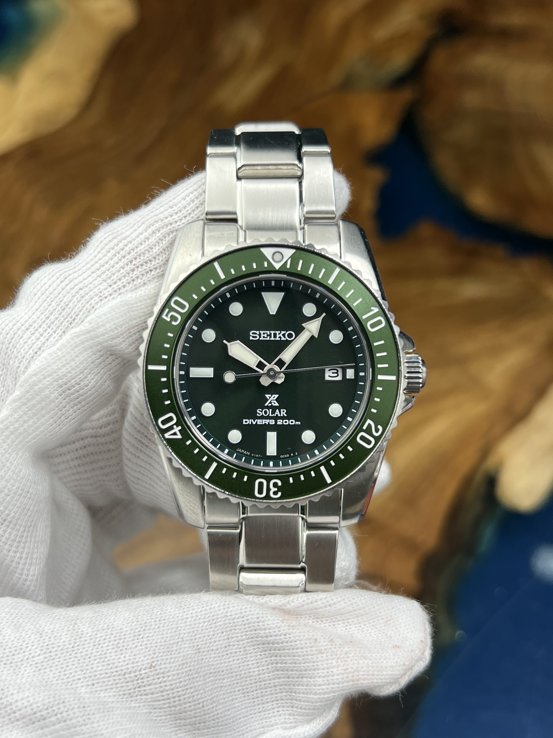 11-a03bff9d-ba37-4ce5-aa49-e1538fe5b5ad