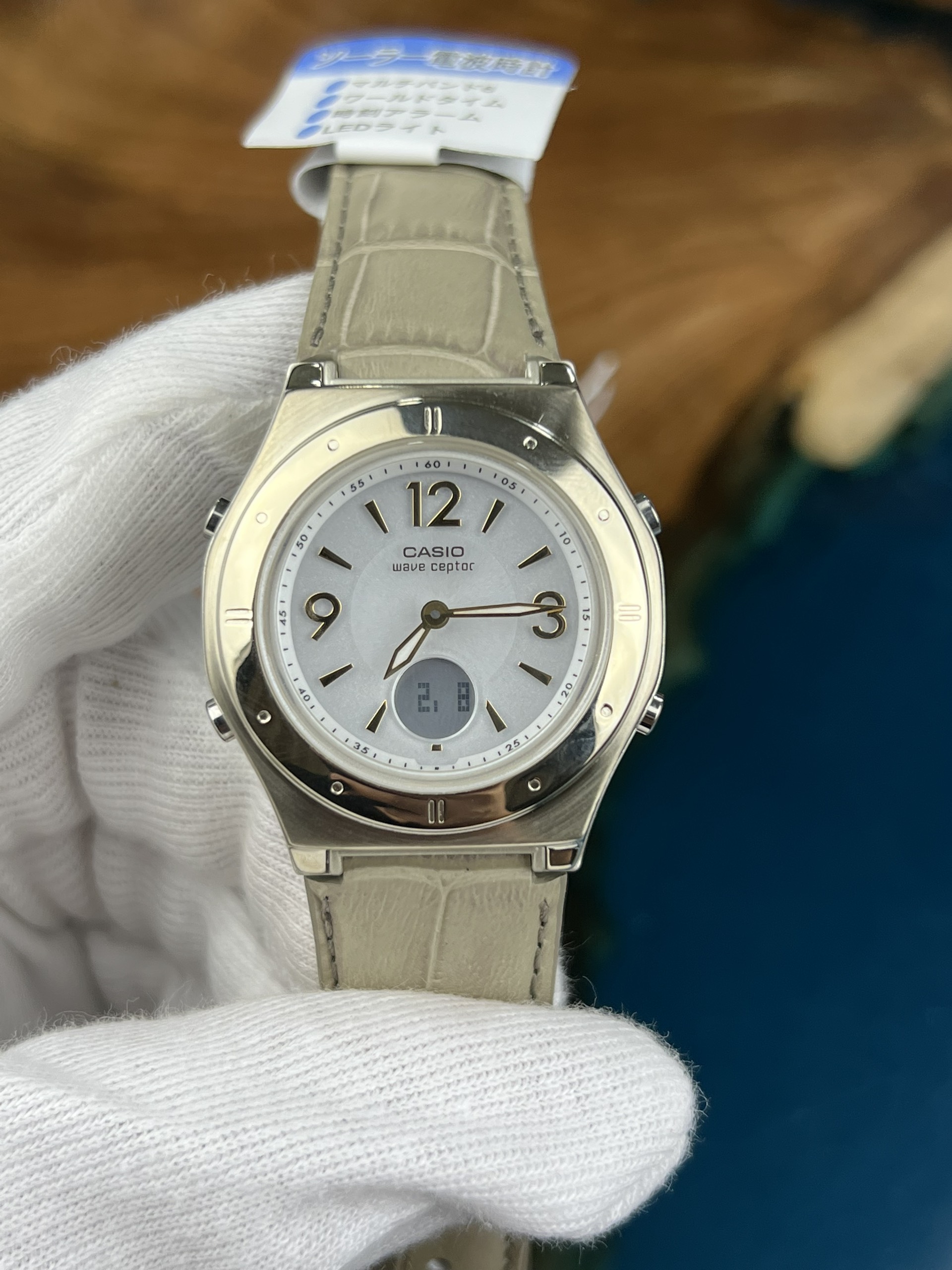 11-d450258d-28f0-4a0d-8379-5a372145d4ad