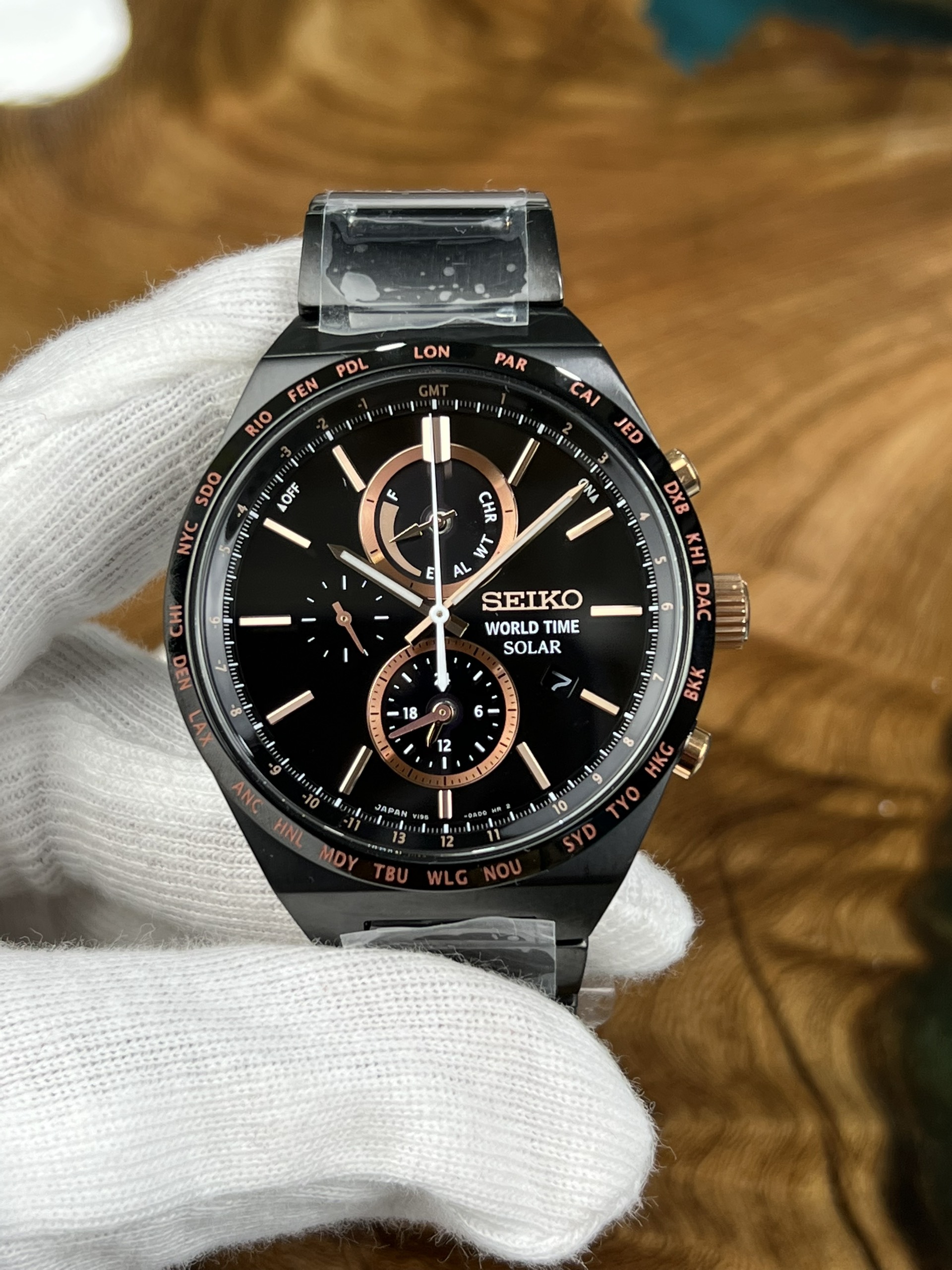 11-dfea8f9d-8c9e-495d-98d6-2ed623f2df3e