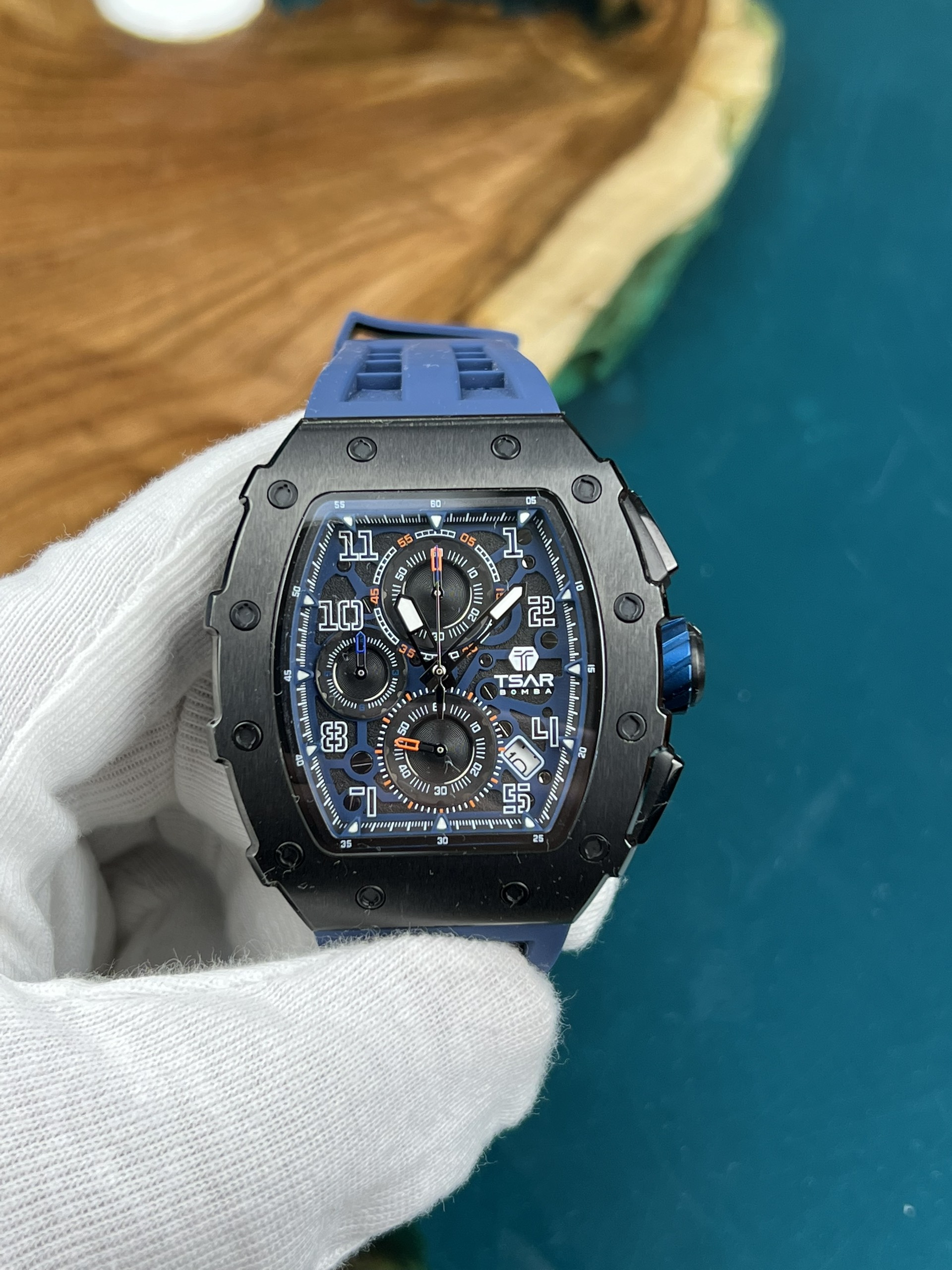 11-e439348b-6b65-4b02-bdaa-4e91ebba16b4