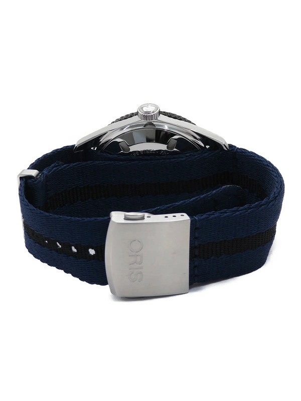 1123130320011-2-11zon