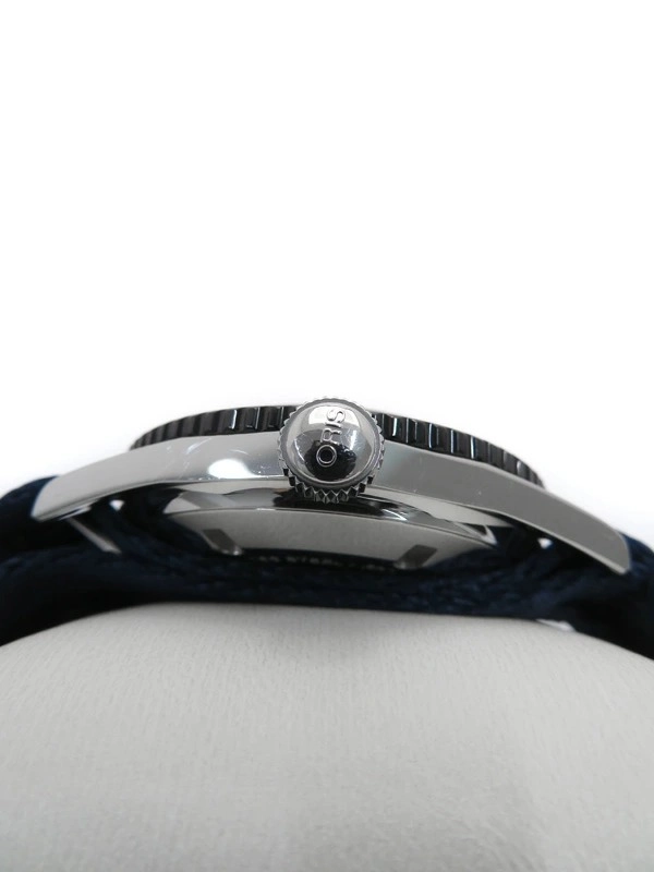 1123130320011-4-11zon