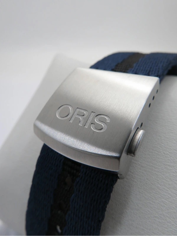 1123130320011-7-11zon