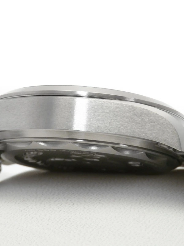 1223165360010-4-11zon