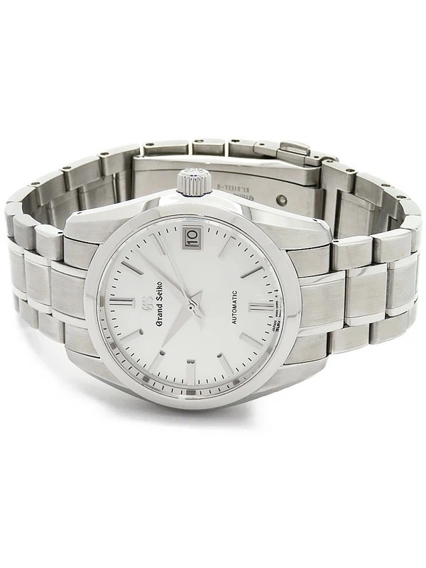 1723279490011-1-11zon