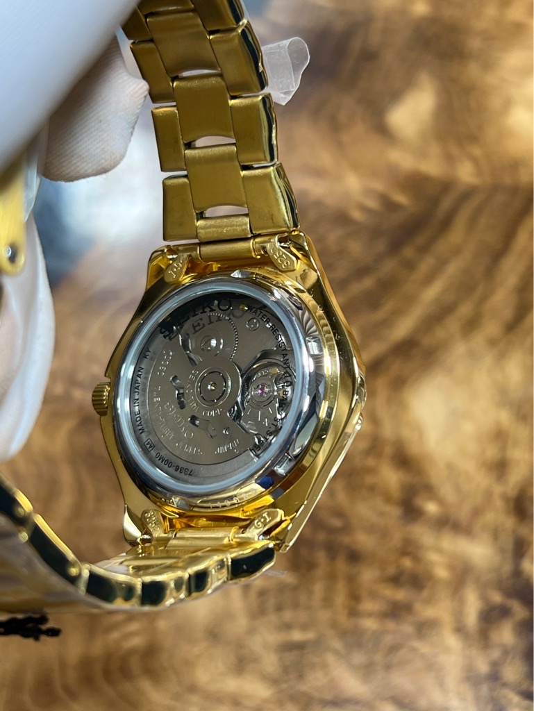 1c6c6d98-521a-48f0-9194-4fbe57e67a25-612e086f-f99b-4f27-a9ba-f6922044679a