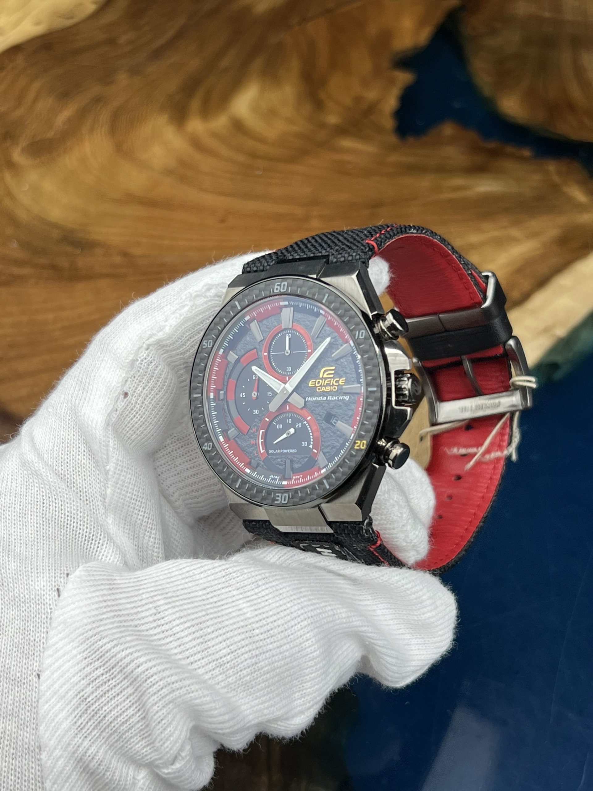 2-1c858a4d-1acf-4686-a583-0f7f8e264794