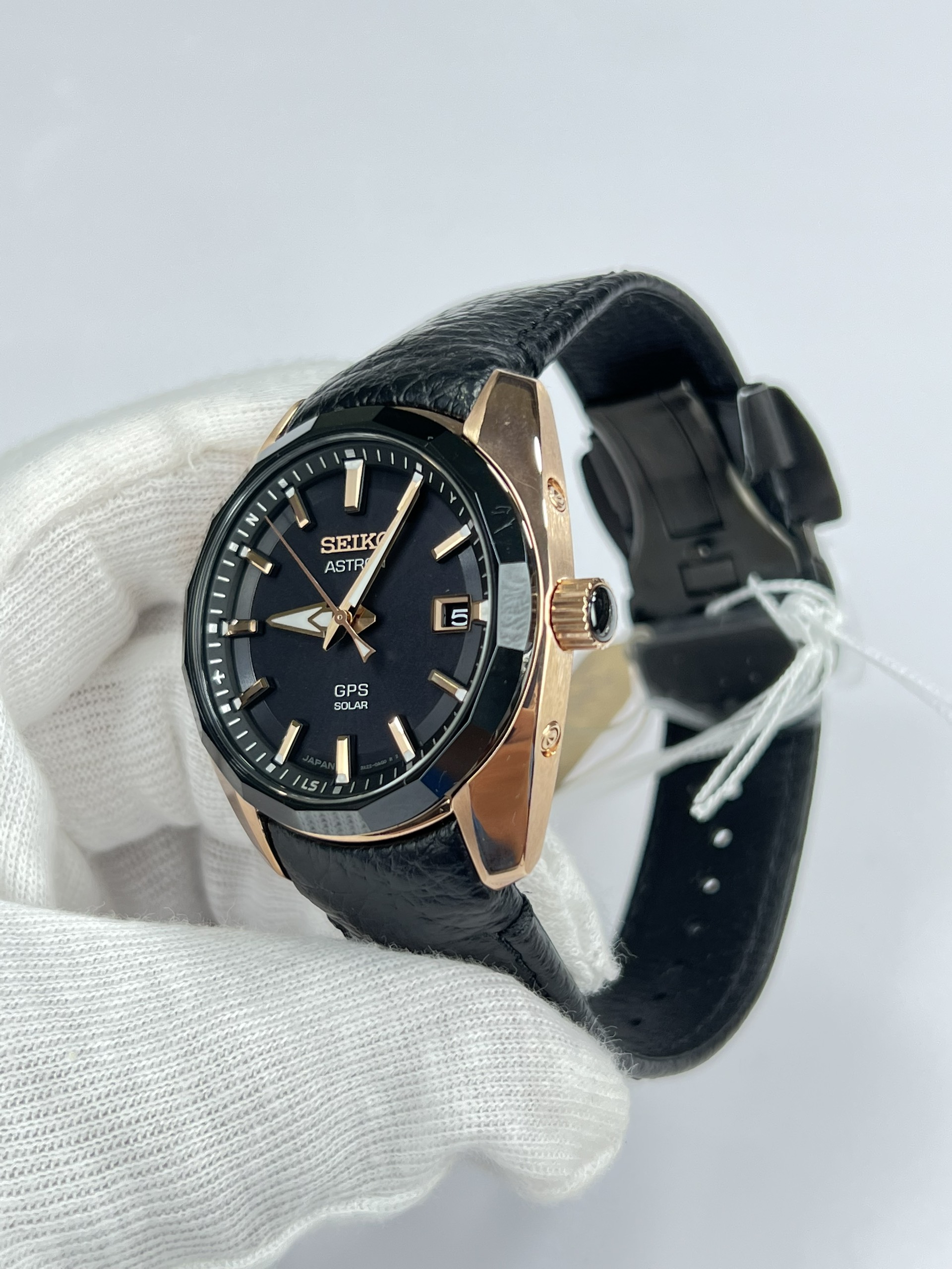 2-2c400a1a-d66e-430d-82c2-4ad0a617a277