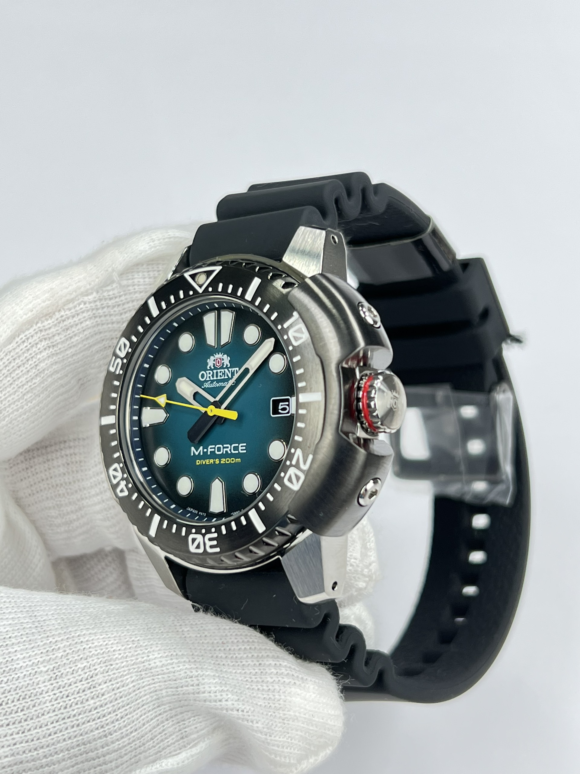 2-378ea5c0-5505-485c-8c17-a5bd8091c31b