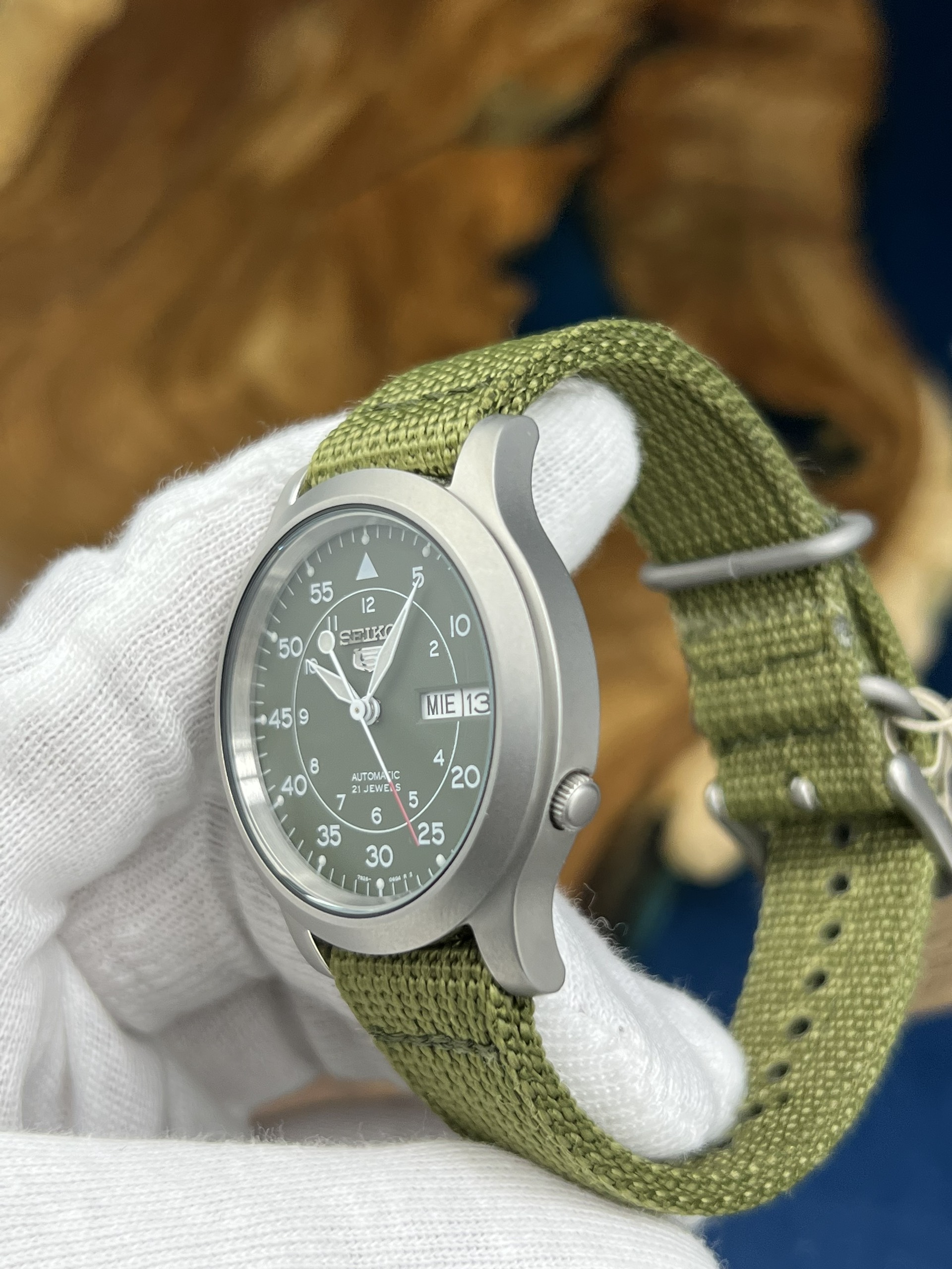 2-3d183759-7668-43f4-aaf3-b6bc81e240cd