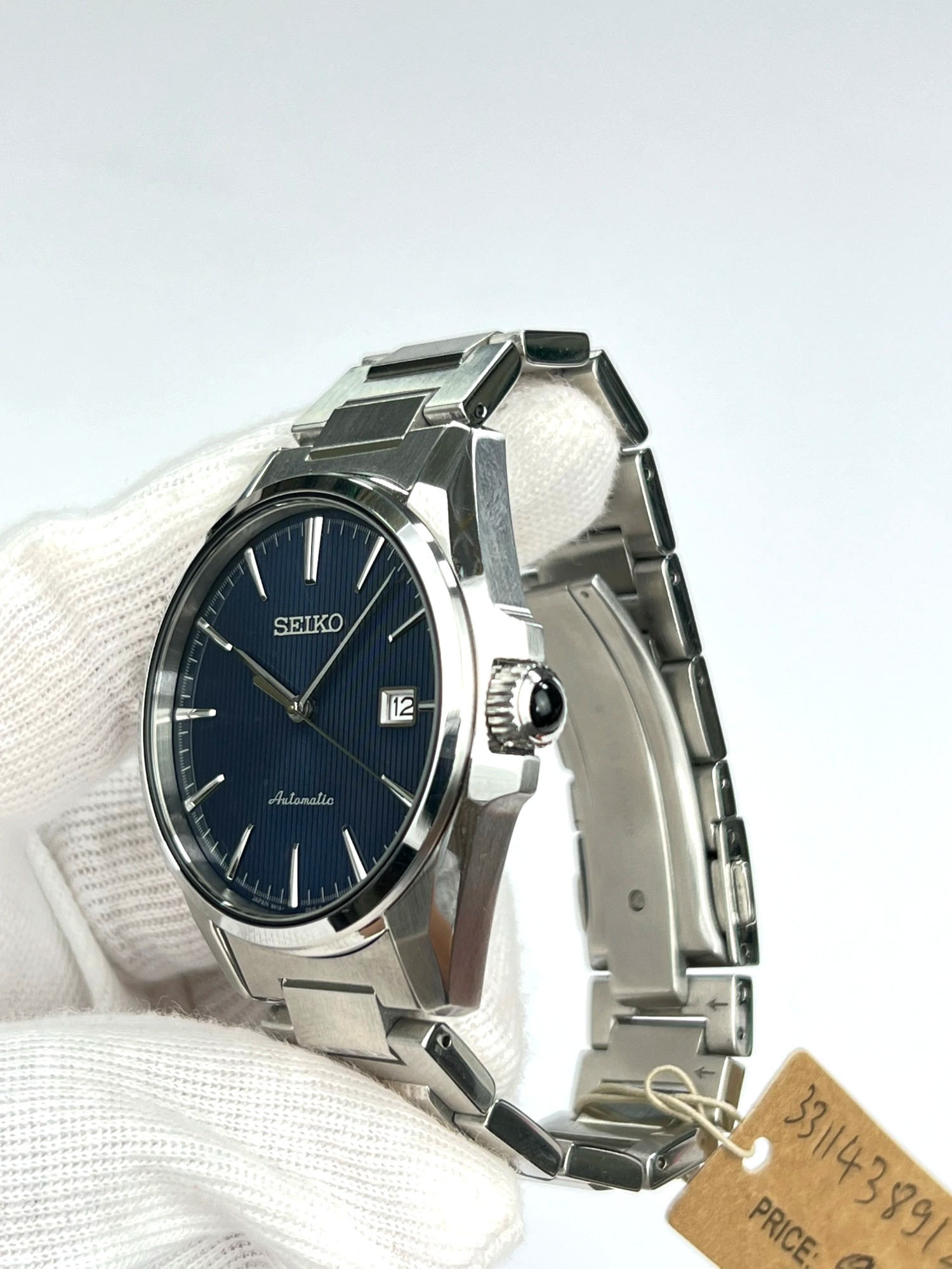 2-4d195d89-f98b-4530-a92c-0215dee8ee8f