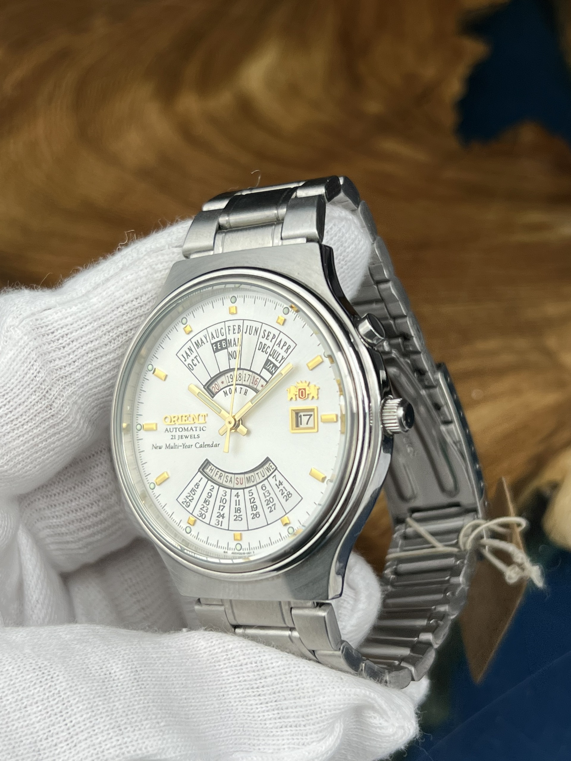 2-594d02df-0077-4b78-9228-820f597f2e12