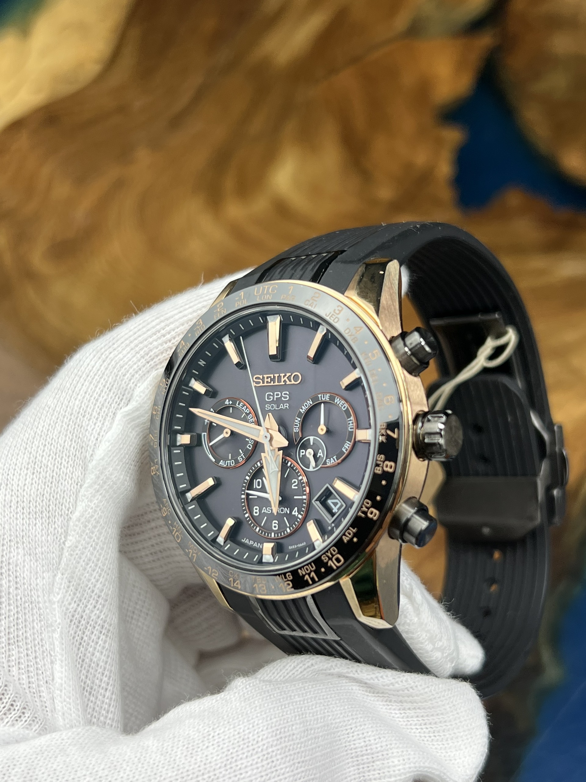 2-5f1d69e8-cbc6-4c06-a9ed-cff121015137