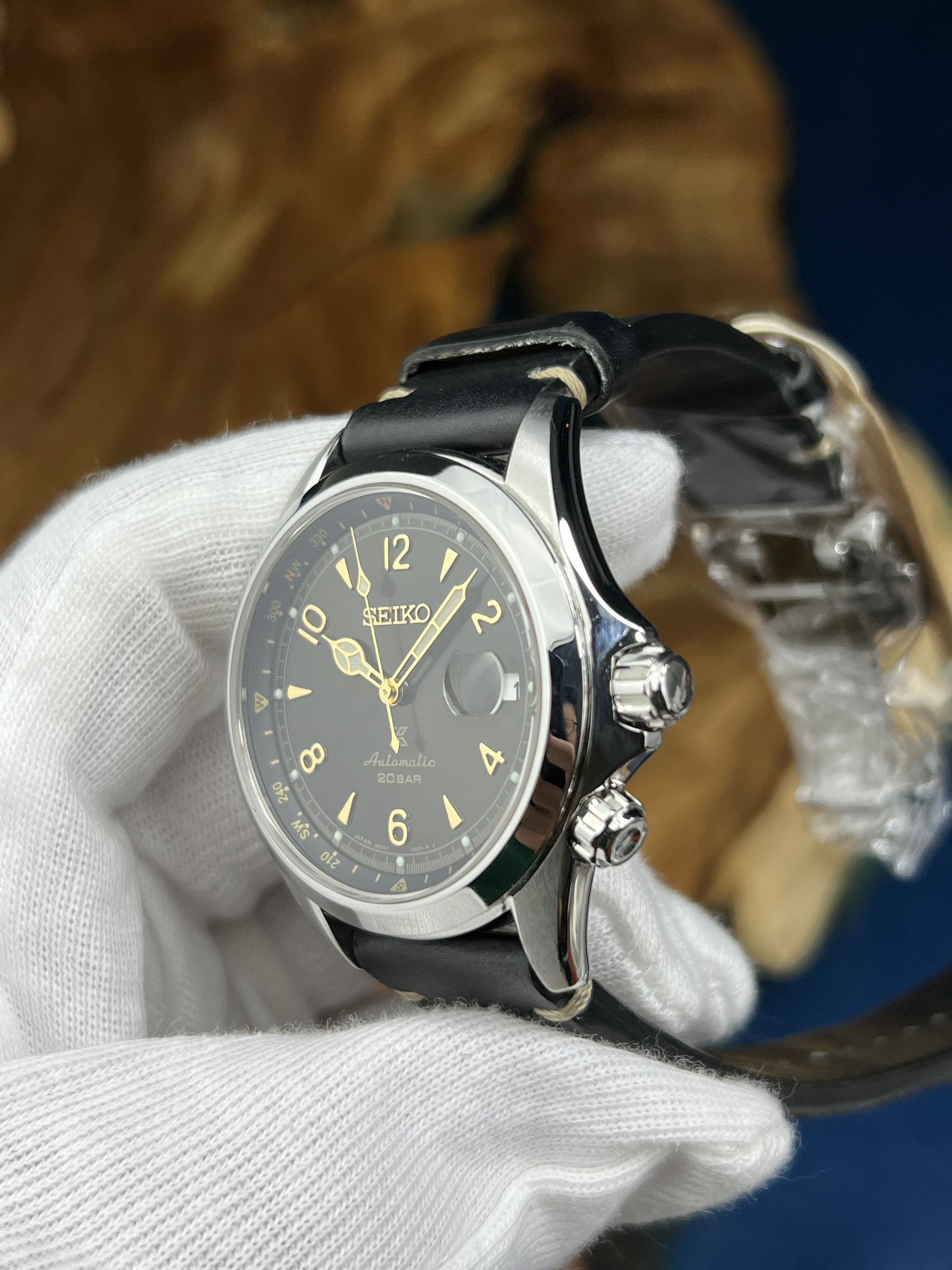 2-b75f30e1-78e3-49c0-8693-490545ec2f3d