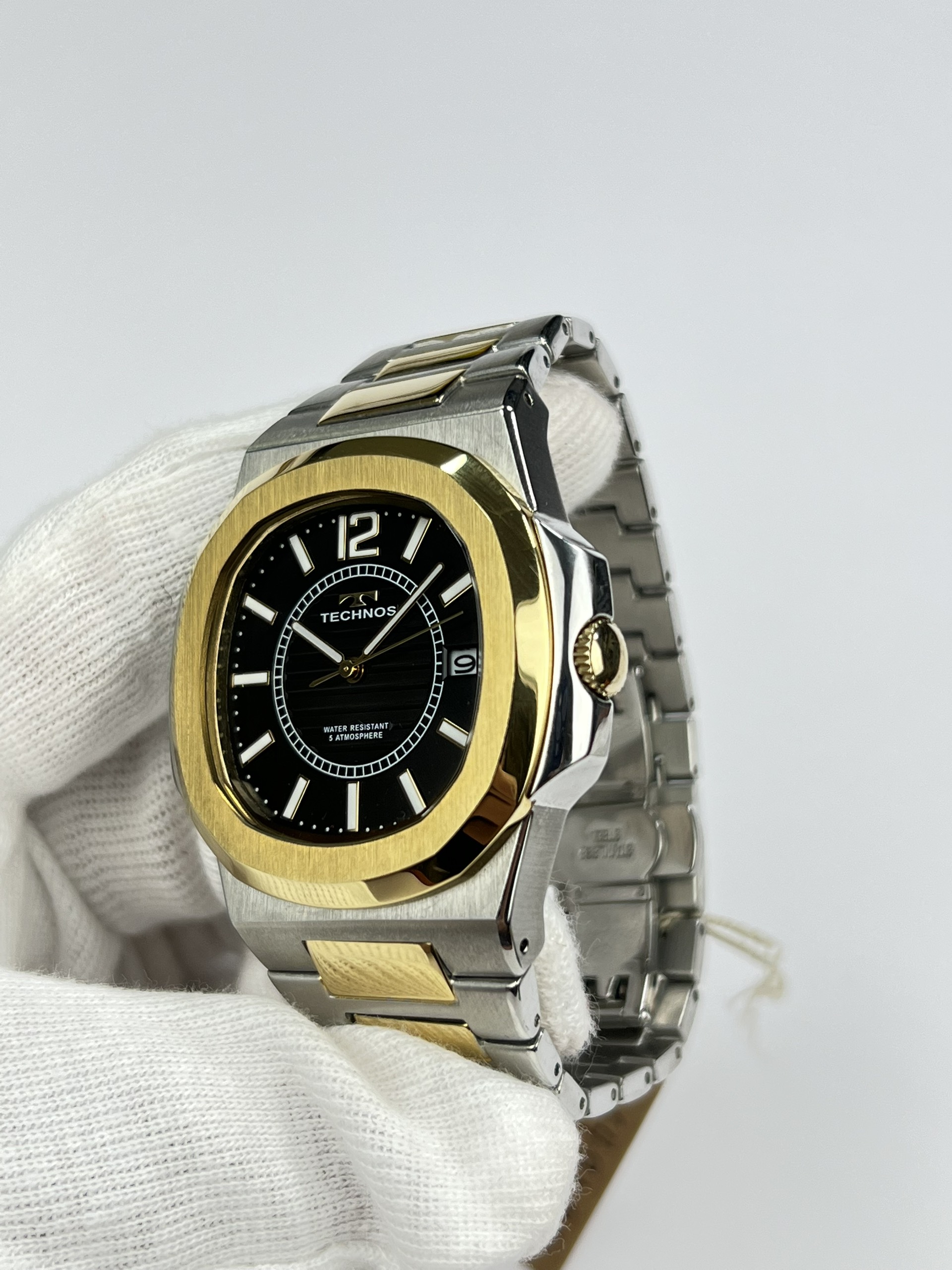 2-c81b3766-3625-432a-b755-191d3efafe5d