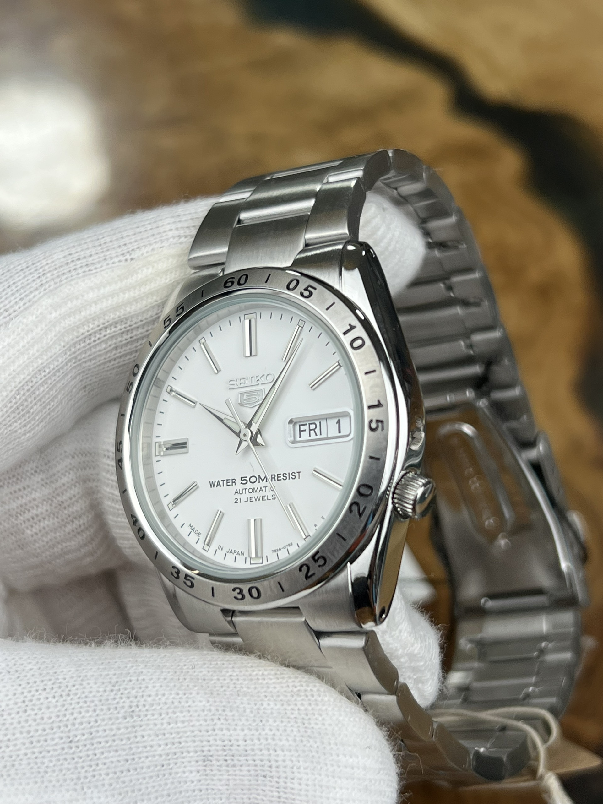 2-cb047717-b4f6-4aa0-a930-c75d68b75e78