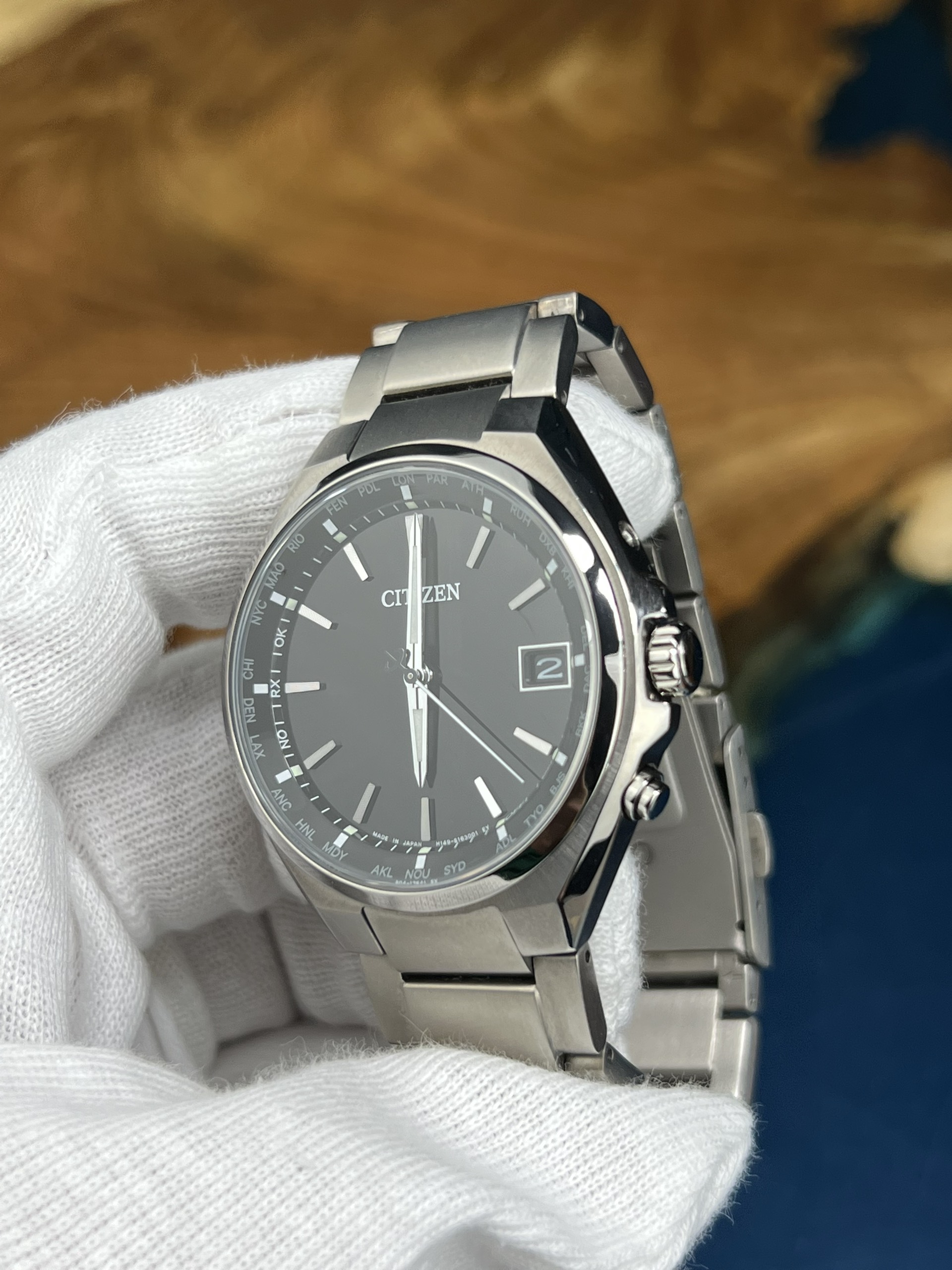 2-e36cf8ec-f7b1-41d8-b6e3-20b7bb412b64-32da81d4-ed52-47aa-9dcf-6ef16003fd44