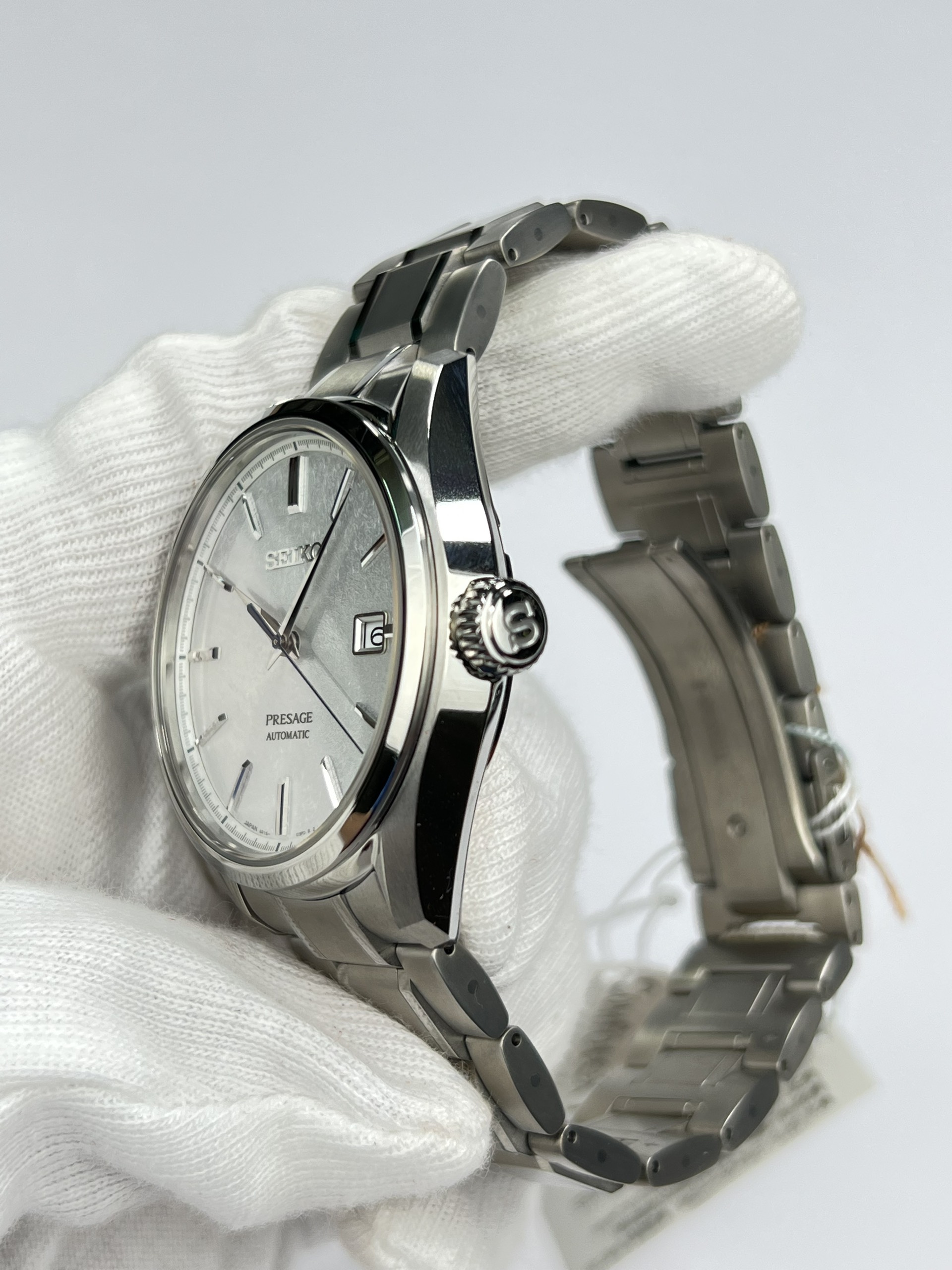 2-f1f49765-4f3c-46c6-94d8-2718224b3e38