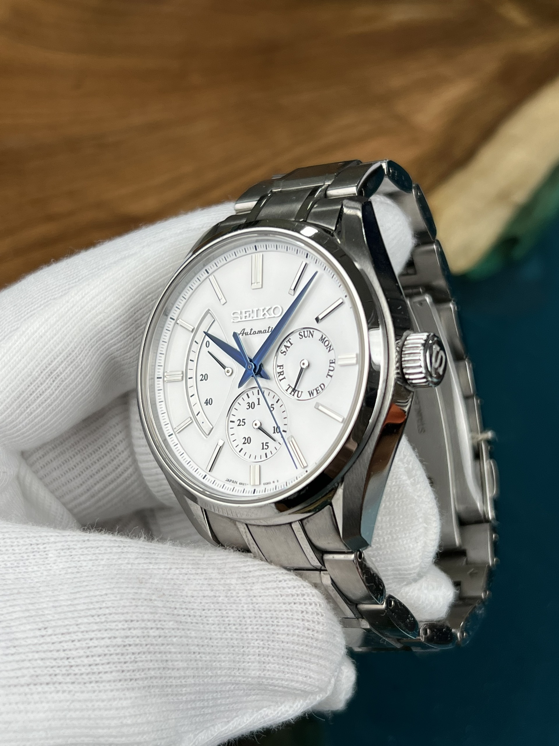 2-f9bc9207-0140-4741-be14-f30a97184a2a-adb0fb2d-bae2-449e-aecd-8538e6f9cb34