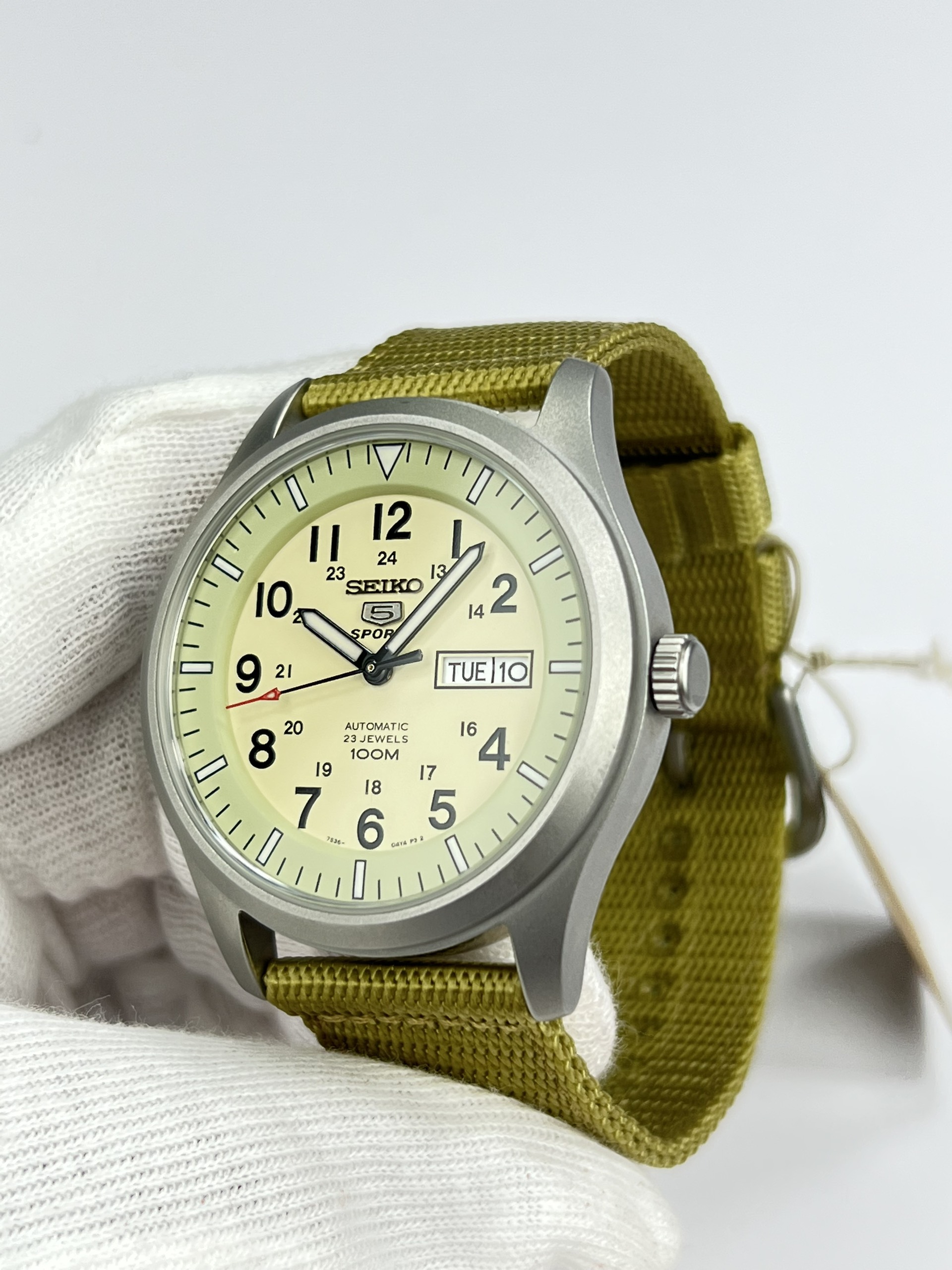 22-05d0b15f-6491-4038-8523-1d3b814fbb6b