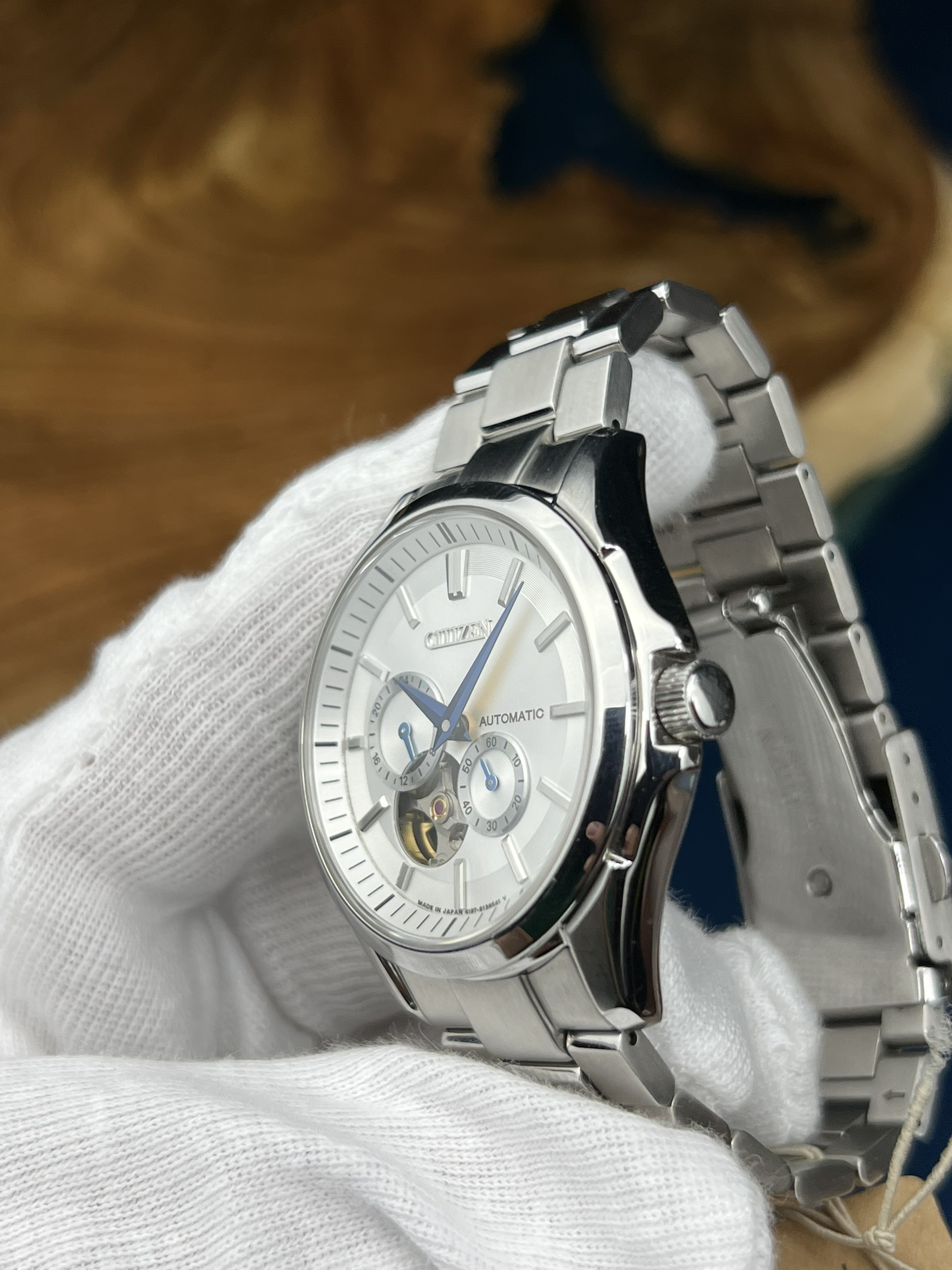 22-0de266dd-aafa-46f6-bf52-0b97b2685897