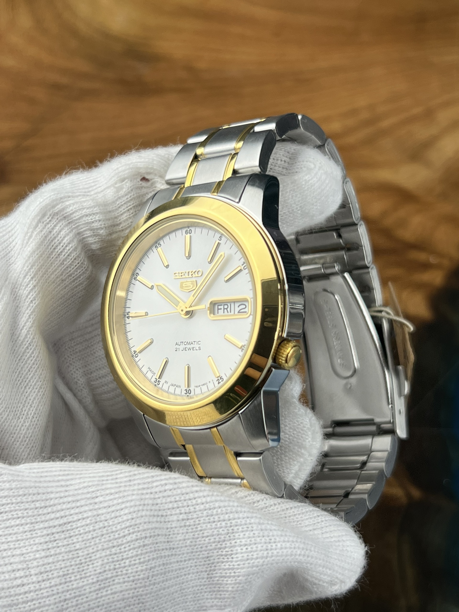 22-146e6b6b-f19b-44eb-b2cf-30b72dfd8f9d