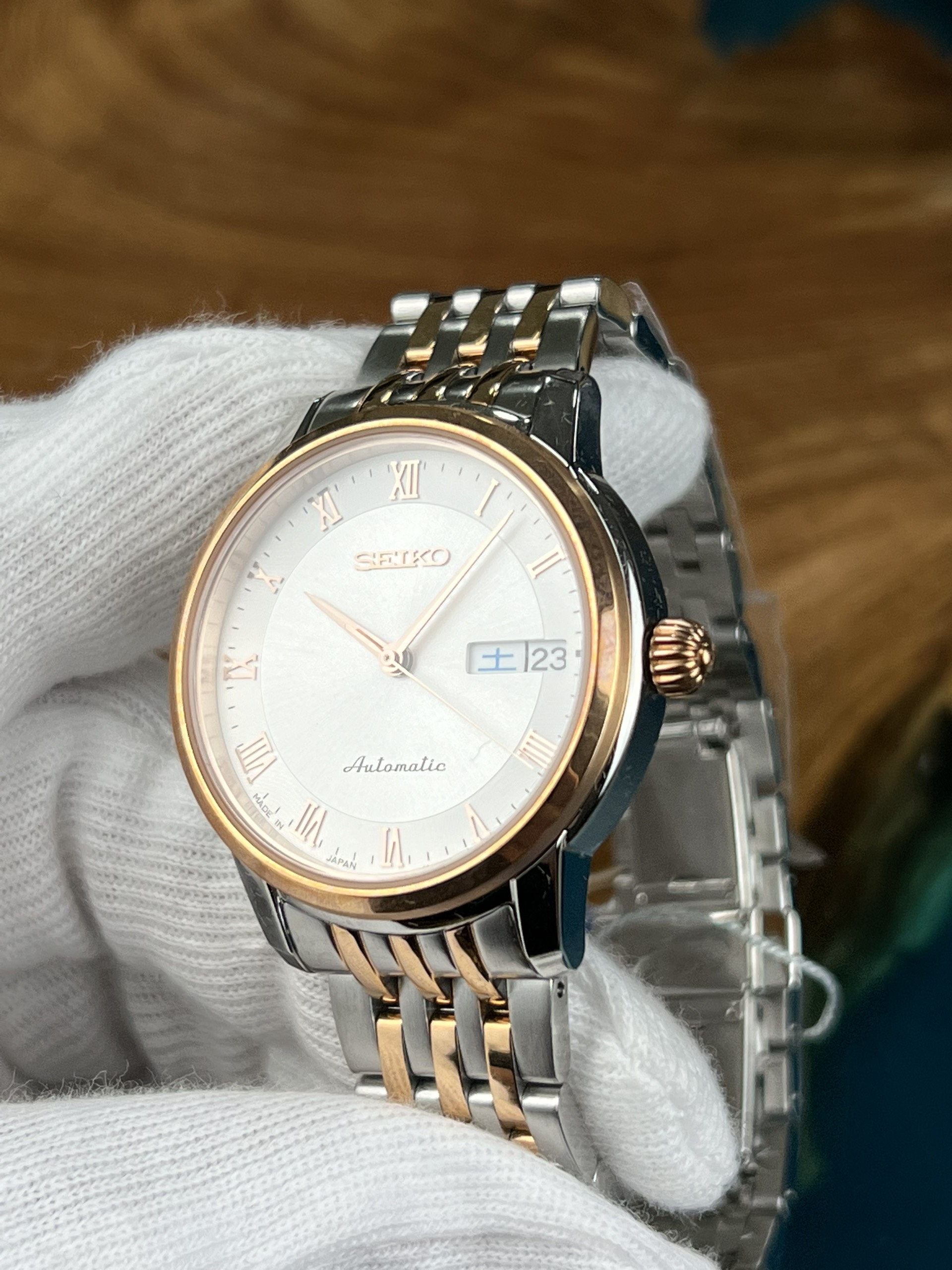 22-335efe83-7a9f-444d-8494-7940008115a1