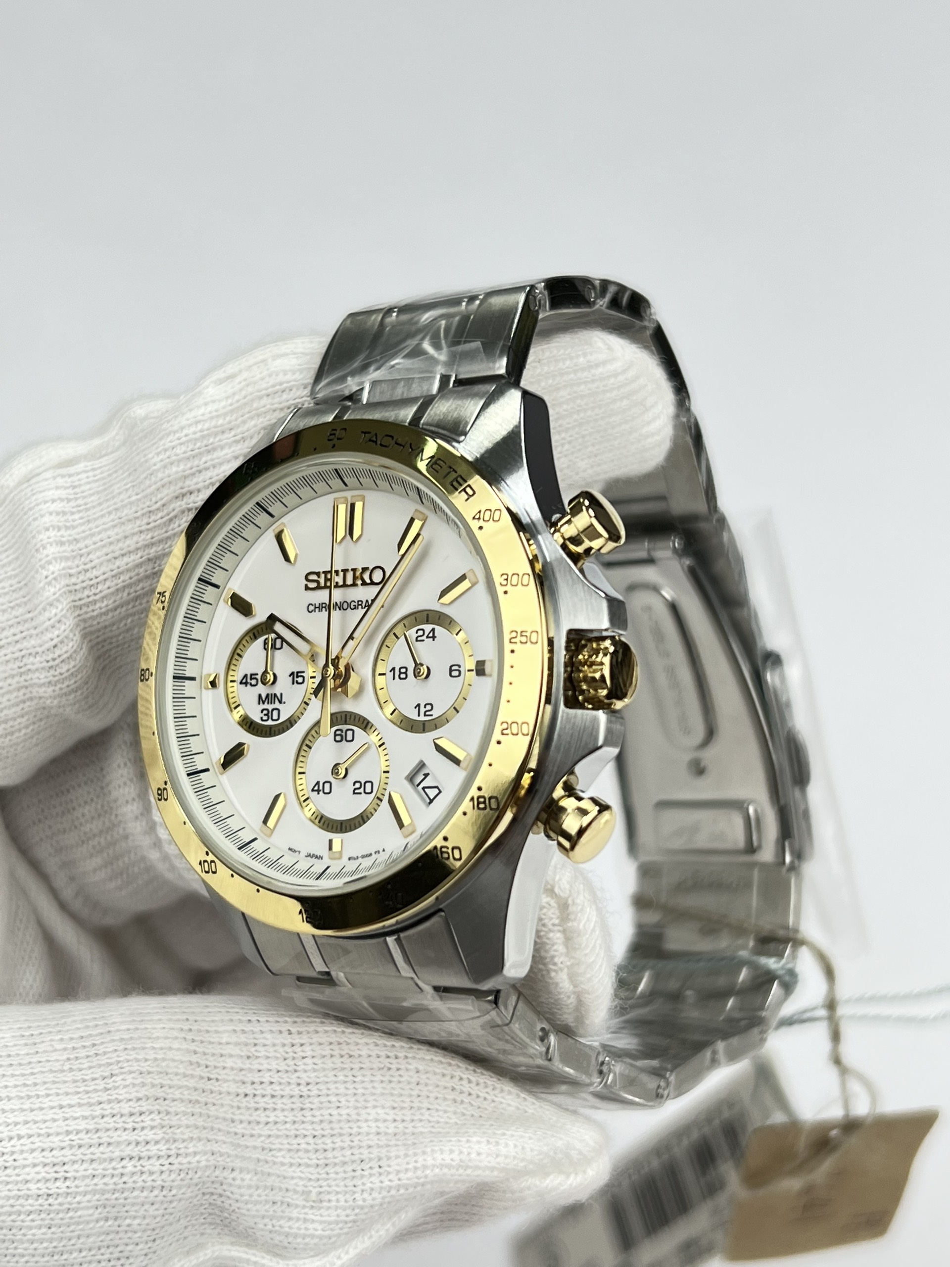 22-53761e8a-8624-43f6-8b4c-28415ef58651