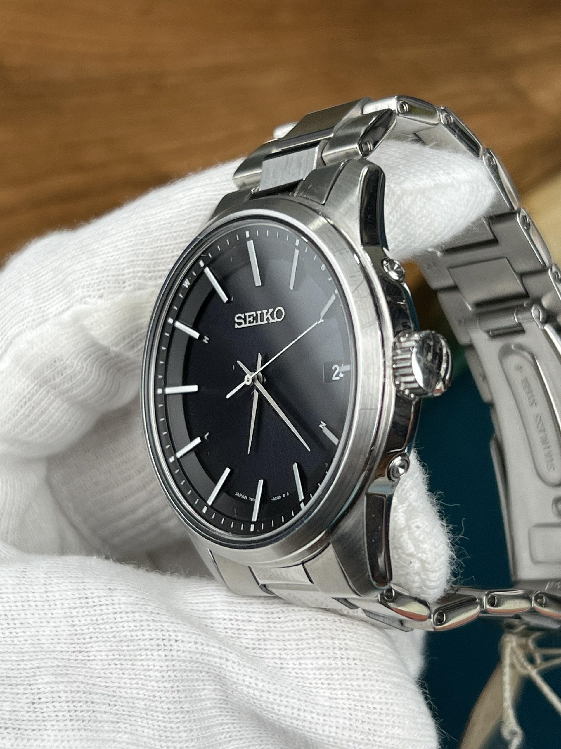 22-557000ff-211d-4442-af87-a9148871ba0d-c1d96927-1946-4915-abff-812c75b6e8fe