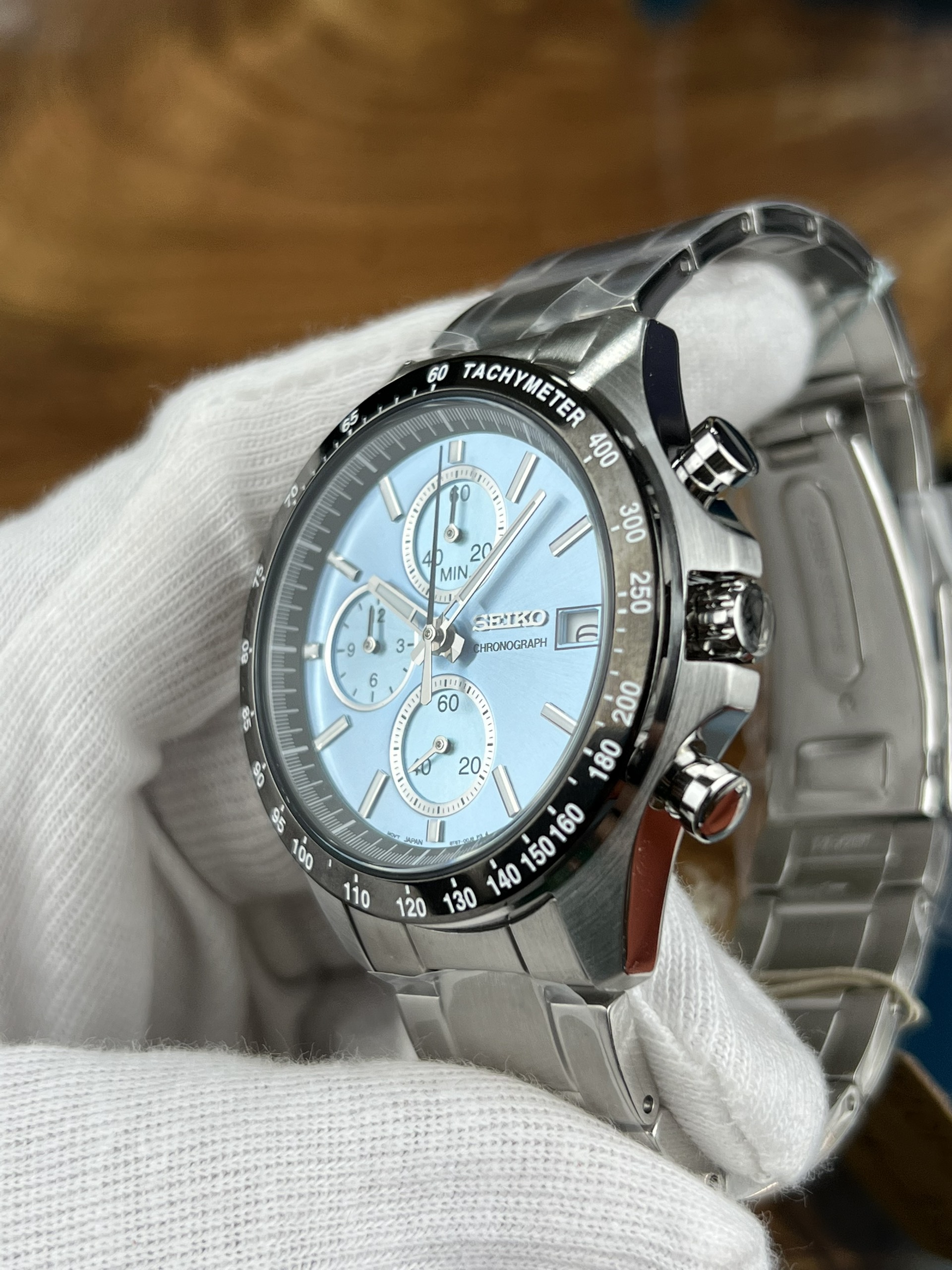 22-a13a4916-531b-4cfe-8010-aa9793c46a18