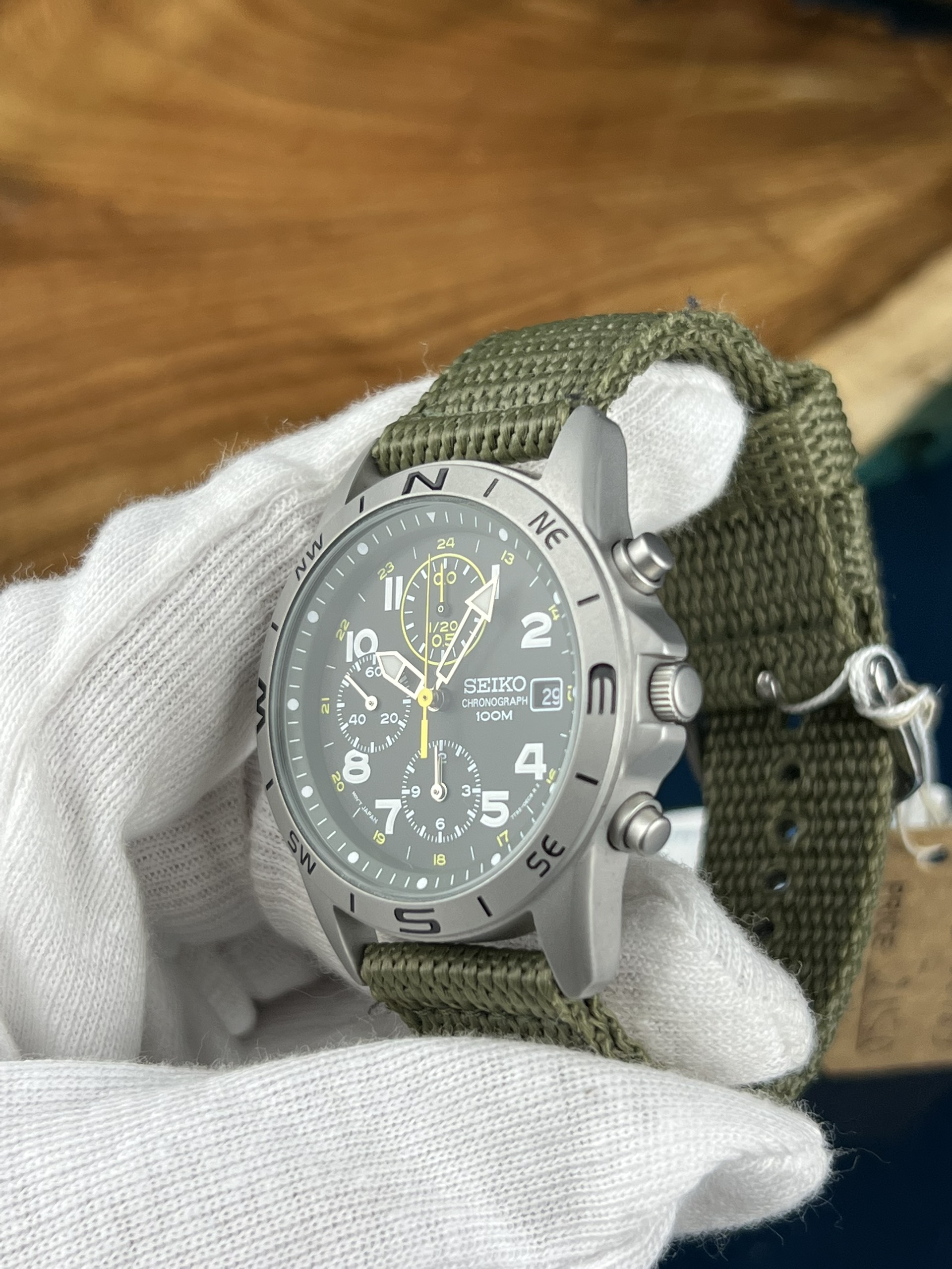 22-b2962421-dbaa-48c6-9522-e264cf54606e