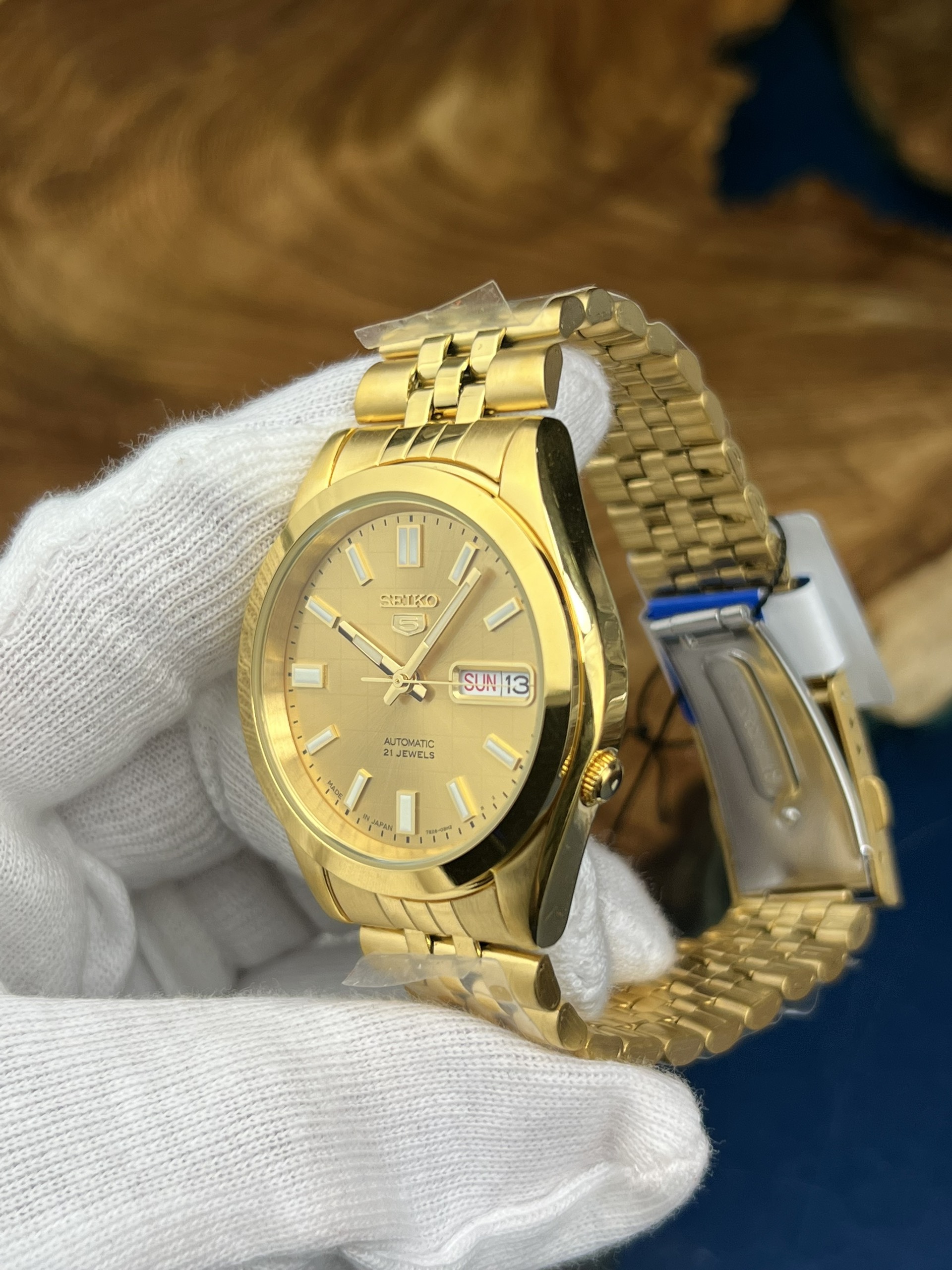 22-e182b943-863b-49a6-8172-da6a5a360a54-6328c299-bfe9-423b-87e6-6947d2b9bccd