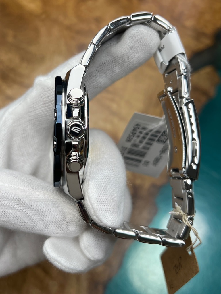 23c552fe-de0a-47b8-a82e-c1991a483612