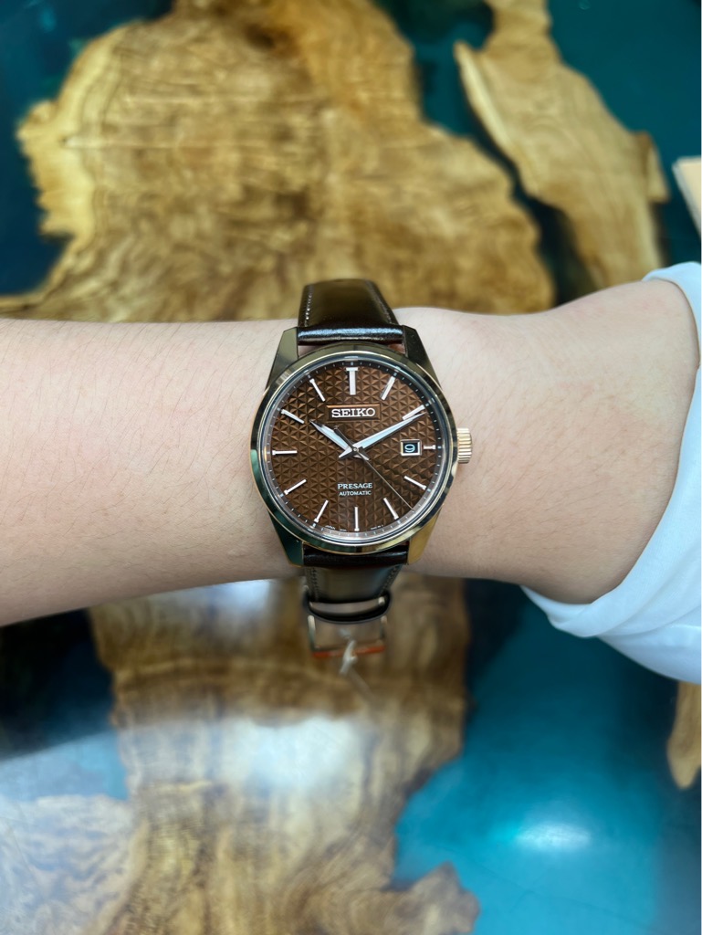 2cc78513-4035-4d34-9a5f-78a51e4c886d