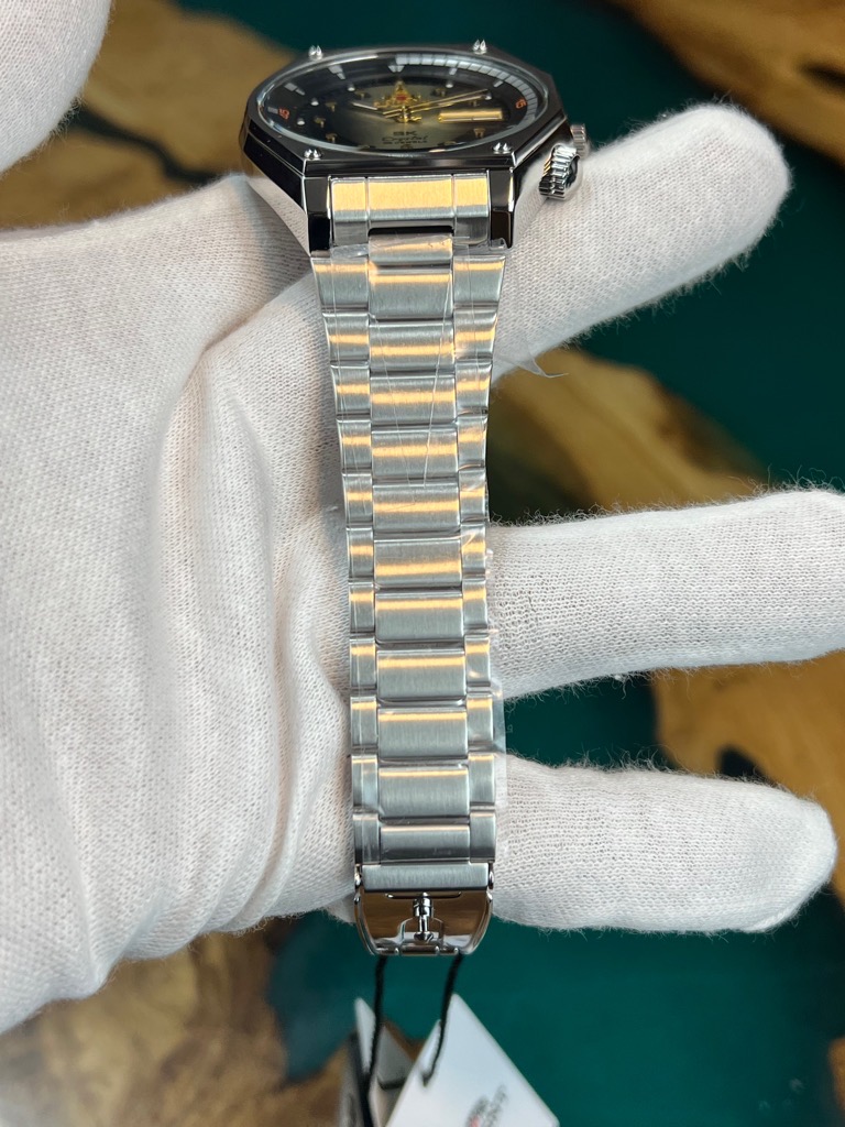 2e1e5d6ef94408bd1d3c9d50870f06a9-ccbbd548-cea1-46c6-8d68-068f20b70129-4ab51a84-e95d-47ed-b1ef-f5645333b647-708f683f-080e-4c16-bc50-139a19ef0e82