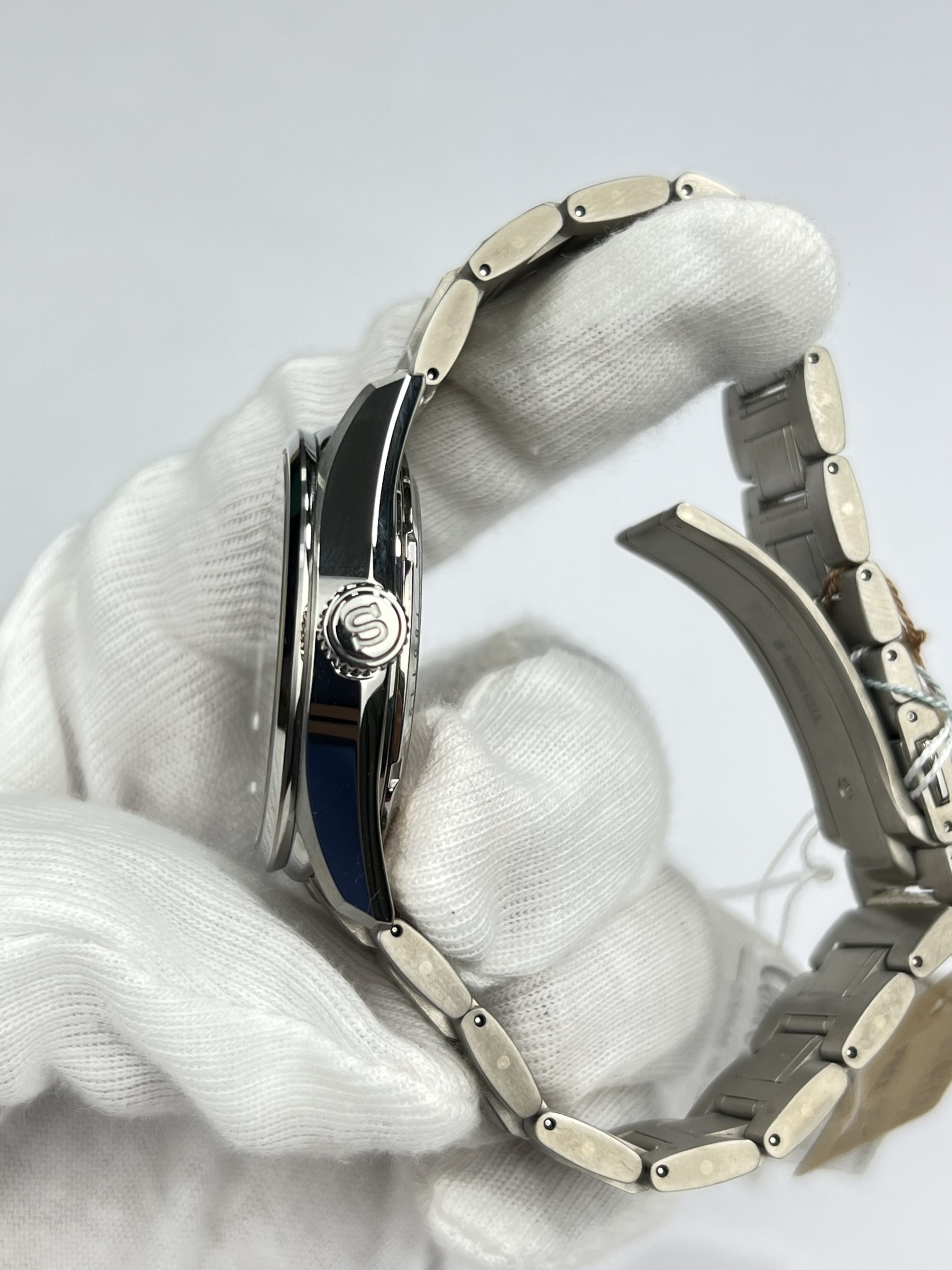 3-2603135b-bdd6-4f1e-86d2-3fac1b080a8b