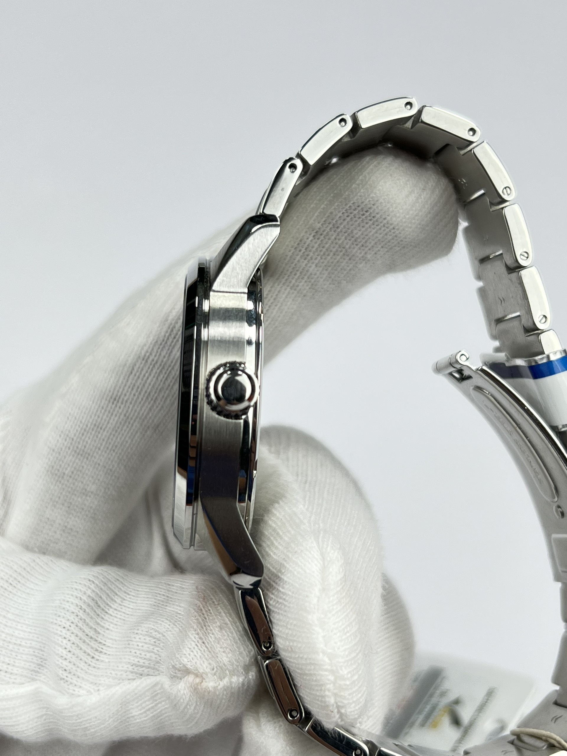 3-308f31f8-1f98-47ed-b3f1-beb5e3358eb9