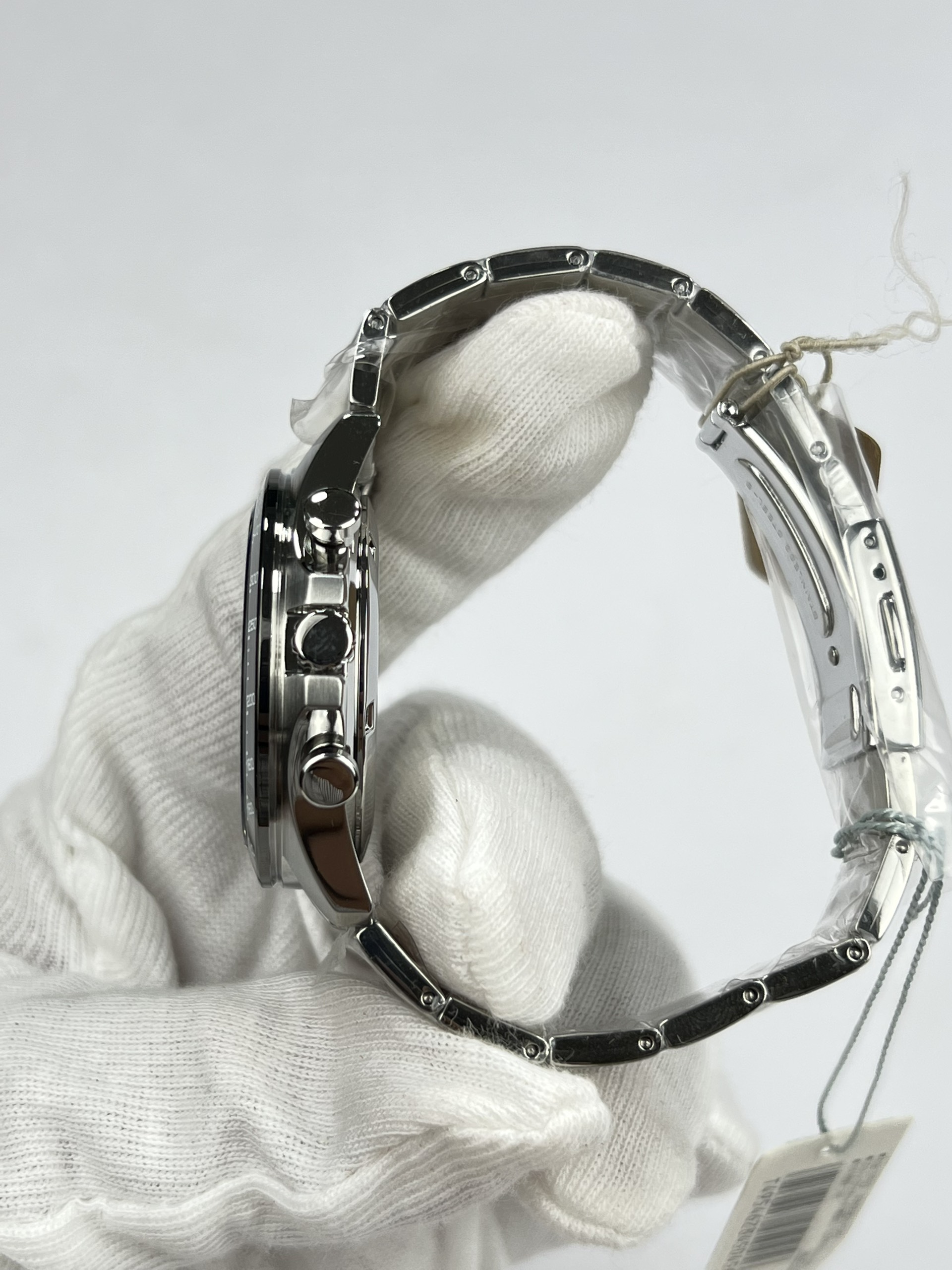 3-37bc45b4-704d-4840-a87c-5aabaedd988a