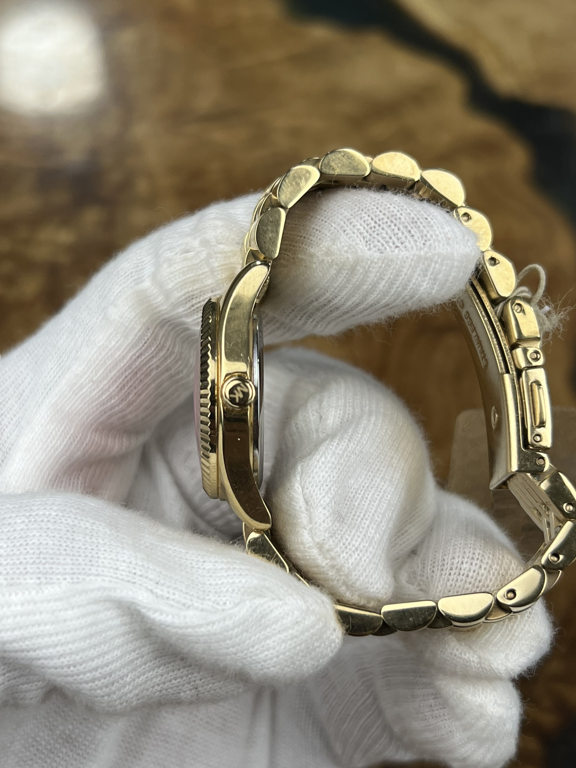 3-4aa242bd-9f4f-43c4-ab91-6da74c765fb1