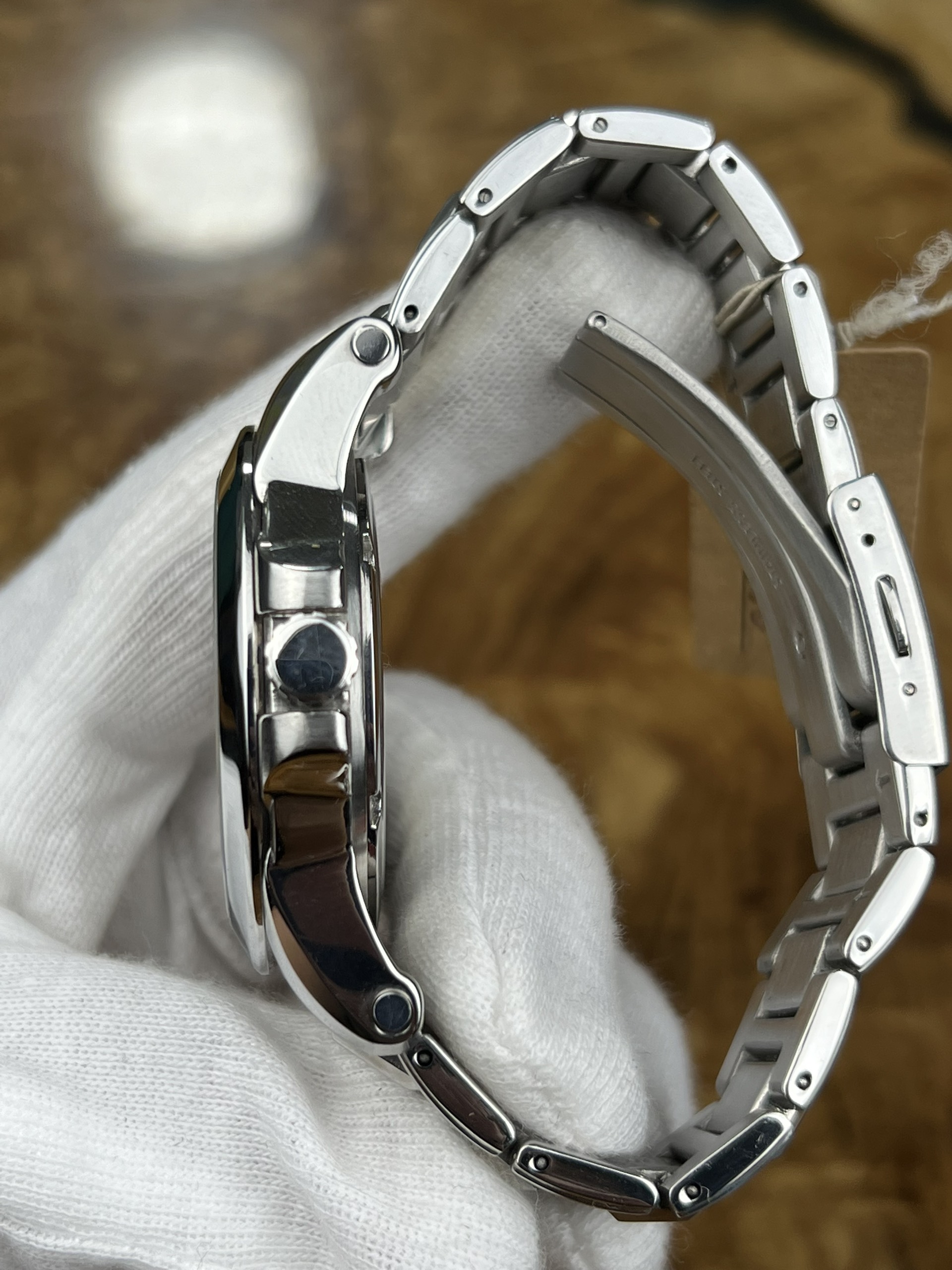 3-4d927a72-6960-42f8-b780-f6be18a728c3